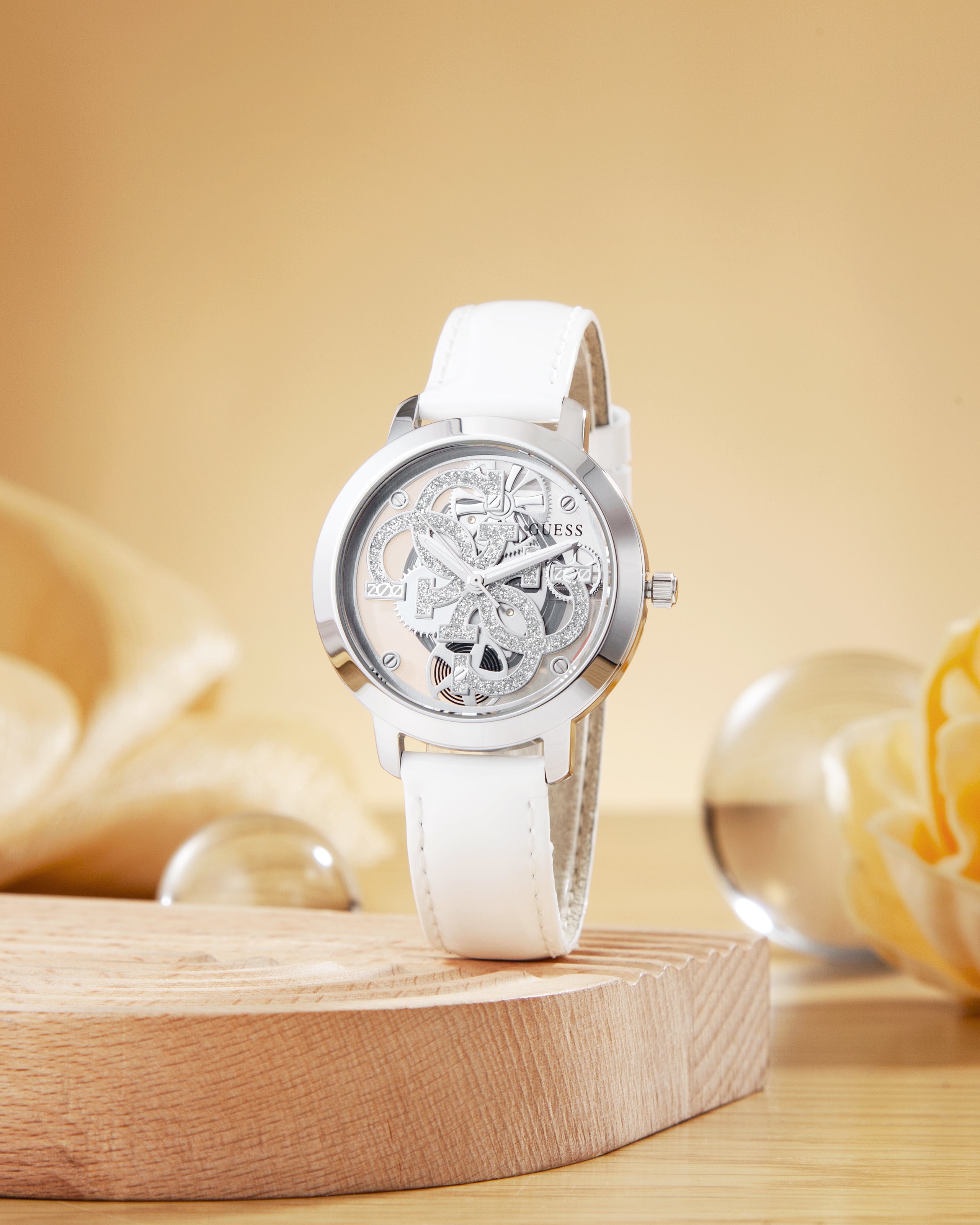 Đồng Hồ Nữ Quattro Clear