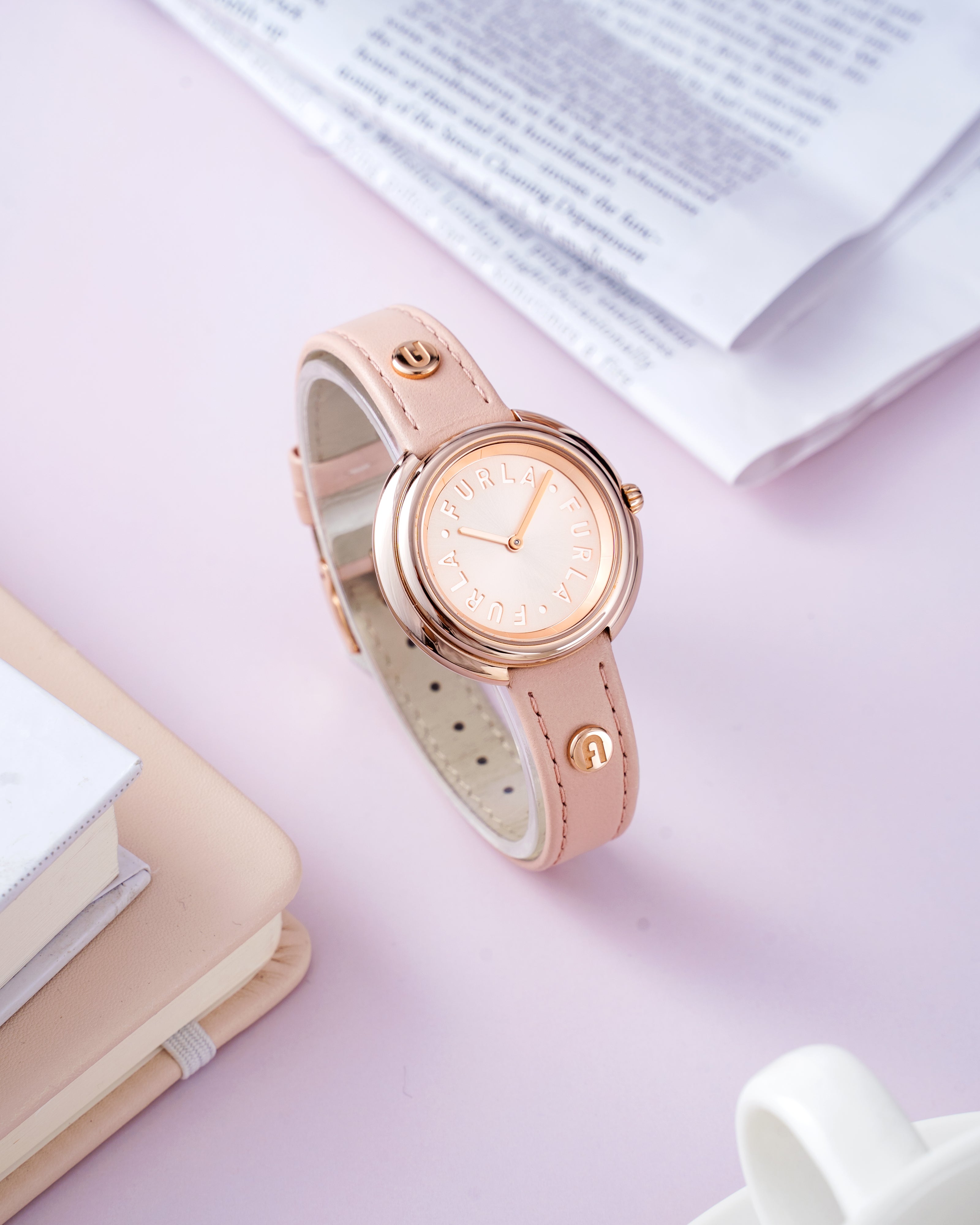 Đồng Hồ Nữ Icon Shape