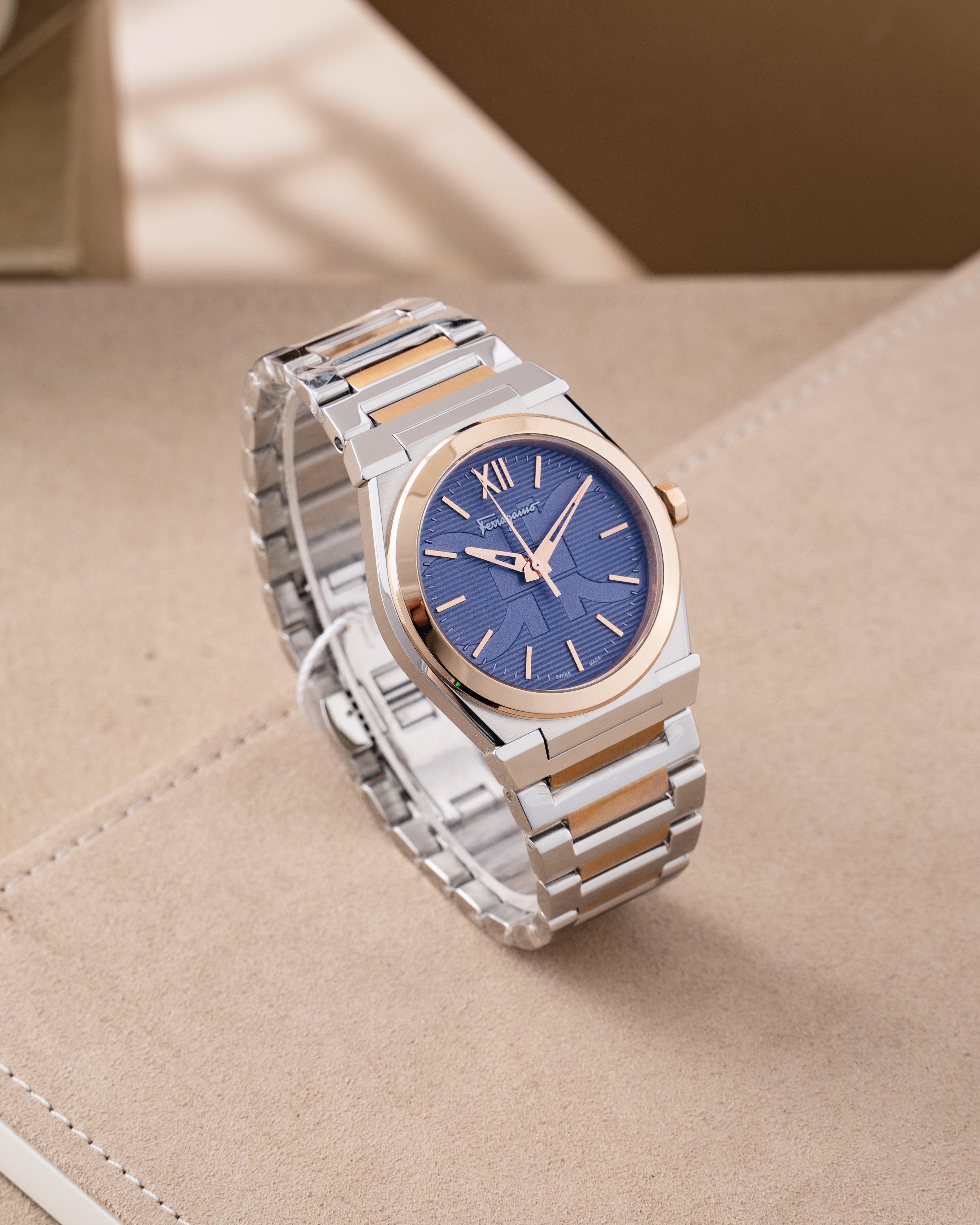 Đồng Hồ Nam Vega Gent