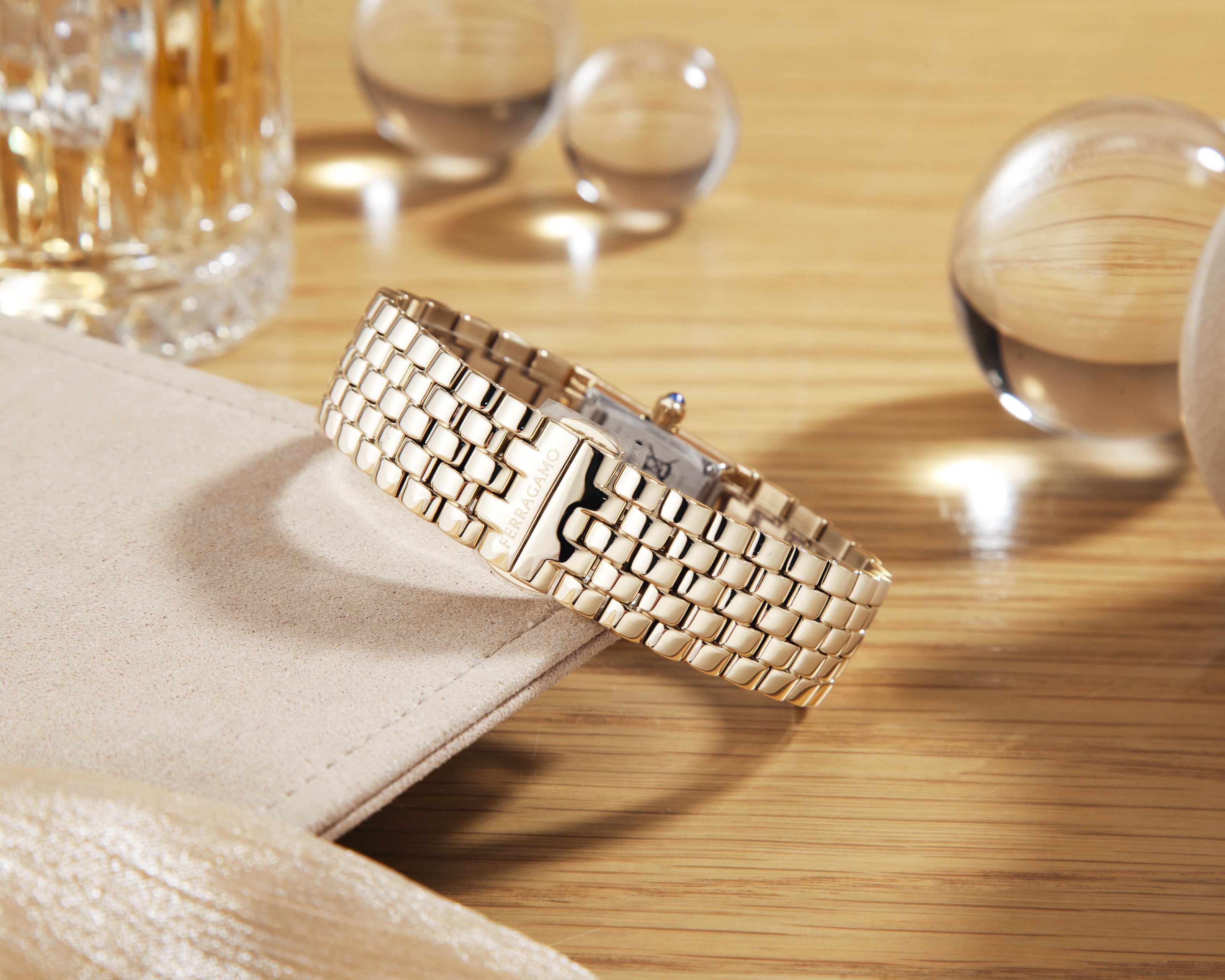 Đồng Hồ Nữ Secret