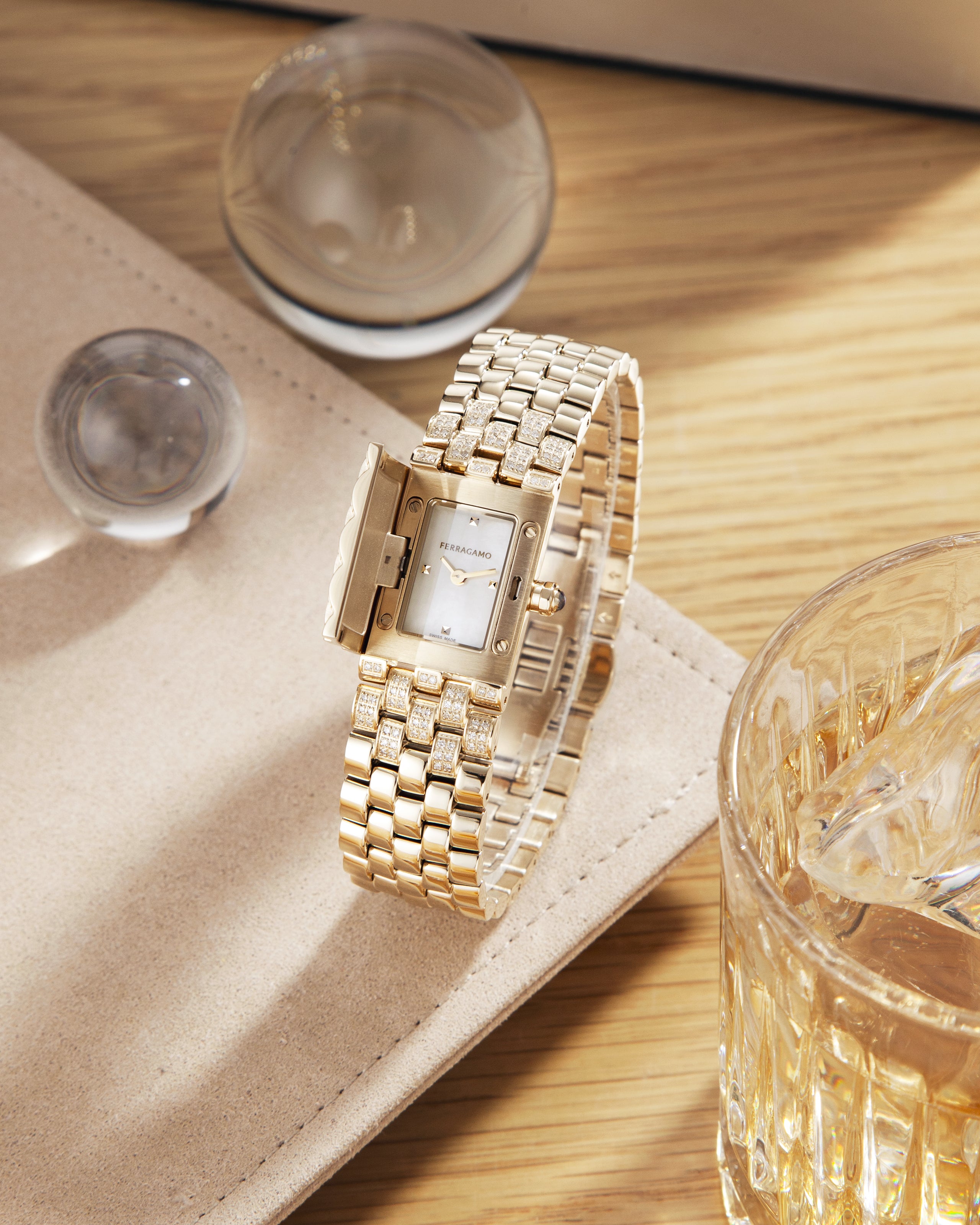 Đồng Hồ Nữ Secret