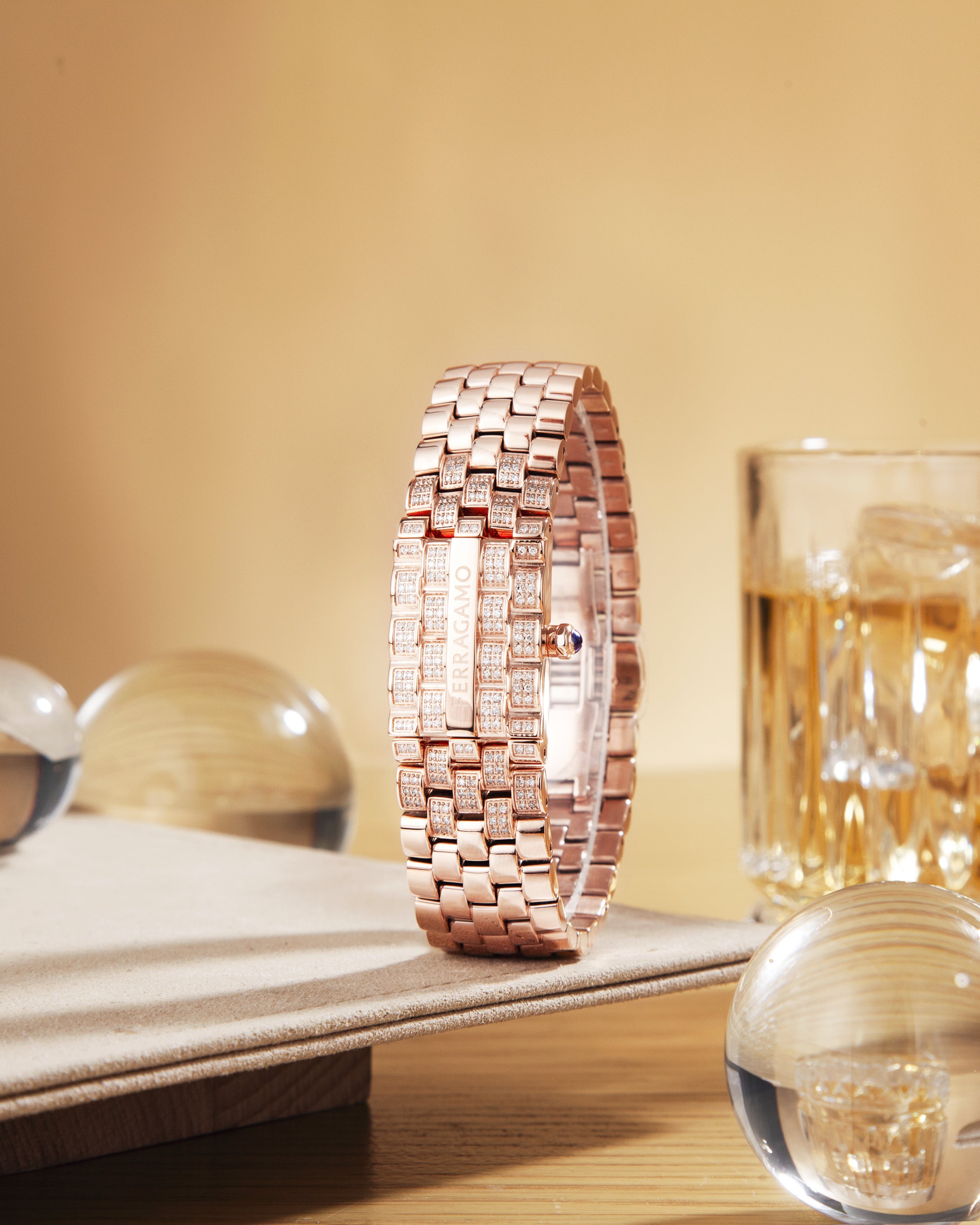 Đồng Hồ Nữ Secret