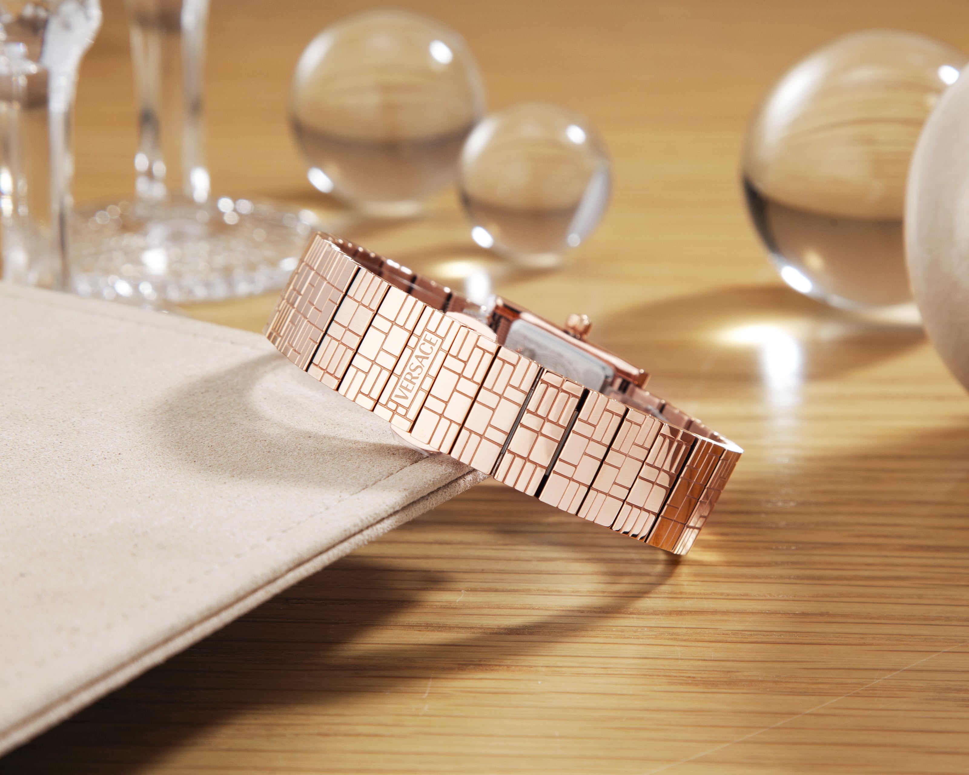 Đồng Hồ Nữ Mosaic