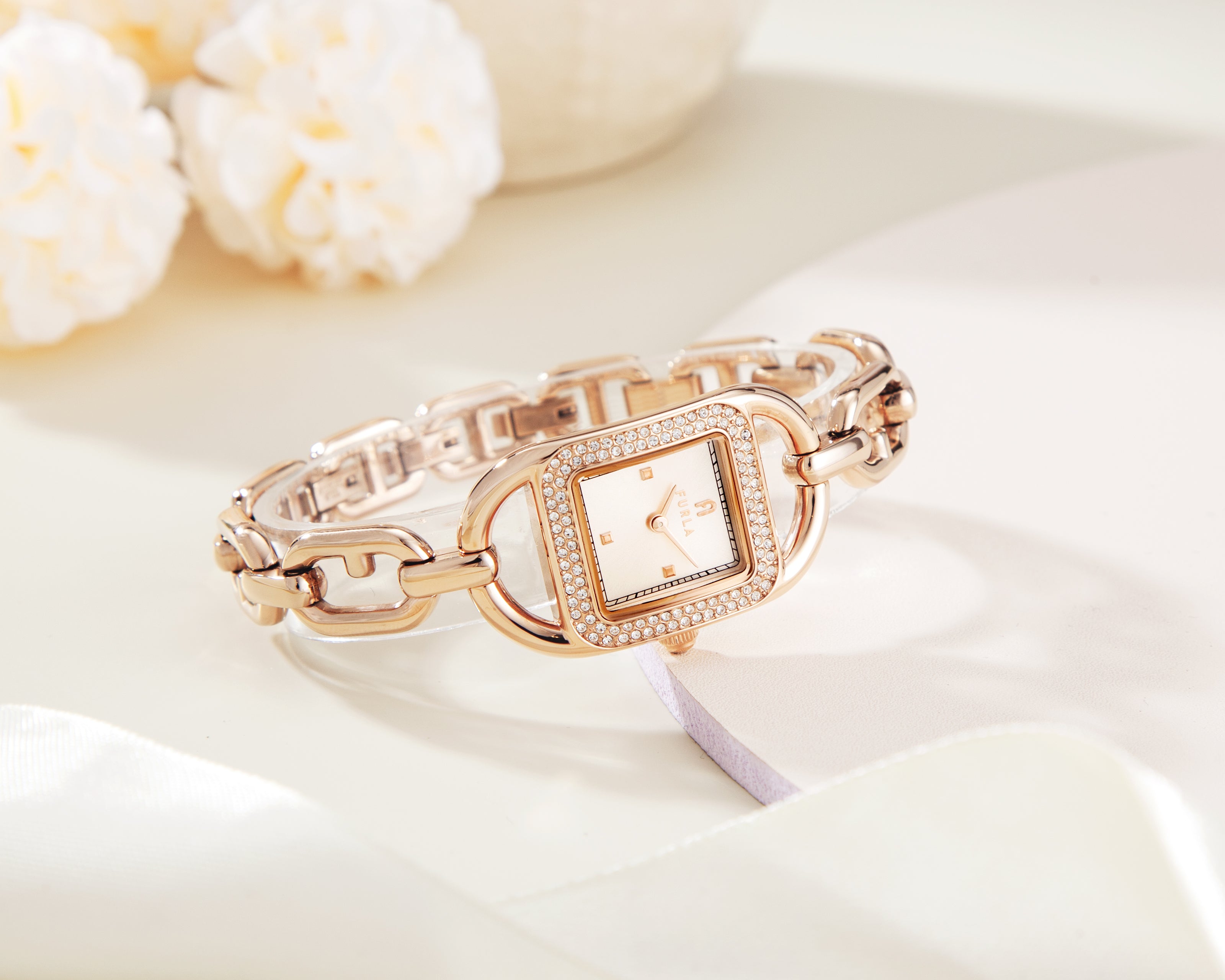 Đồng Hồ Nữ Chain Square Logo