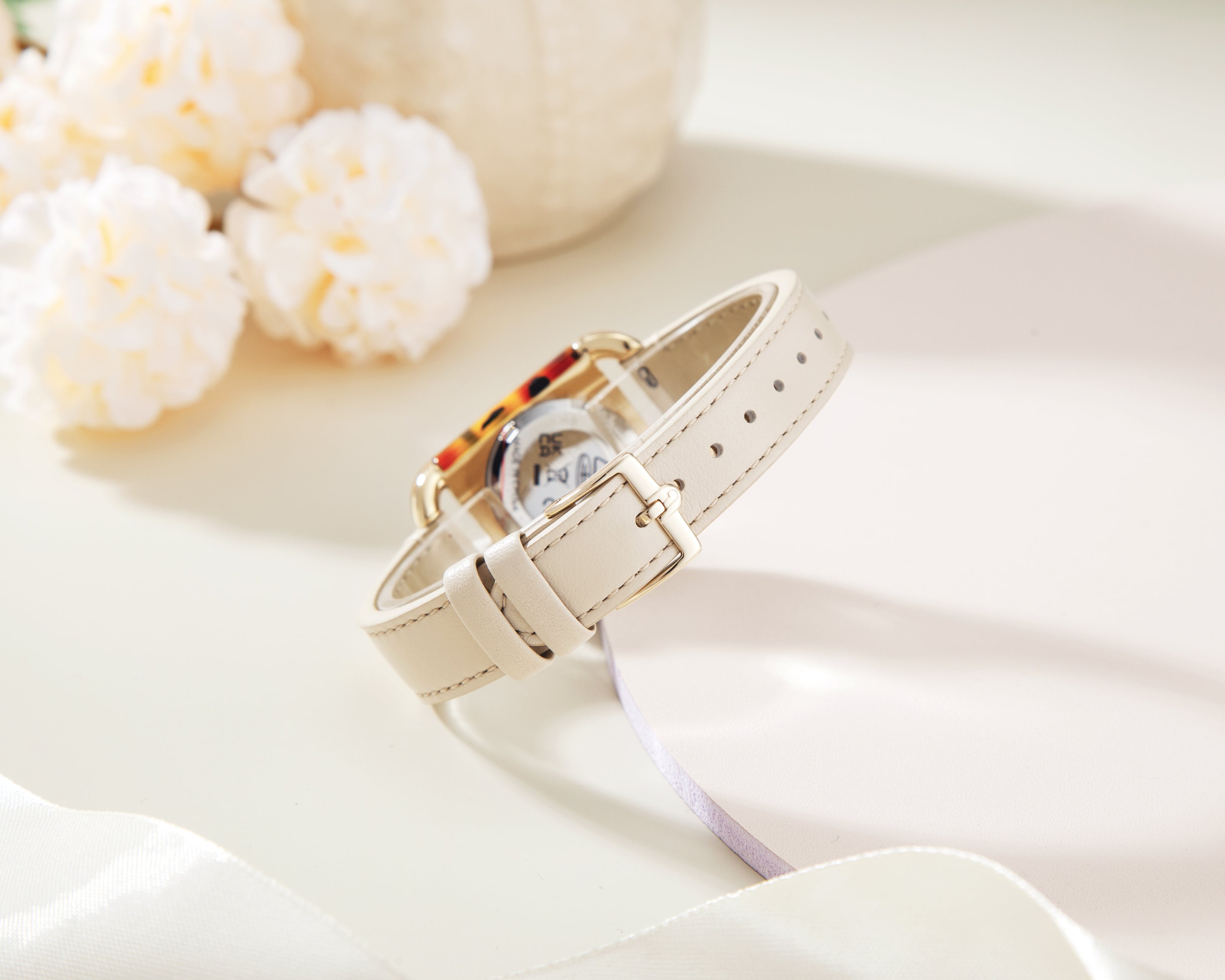 Đồng Hồ Nữ Arco Square