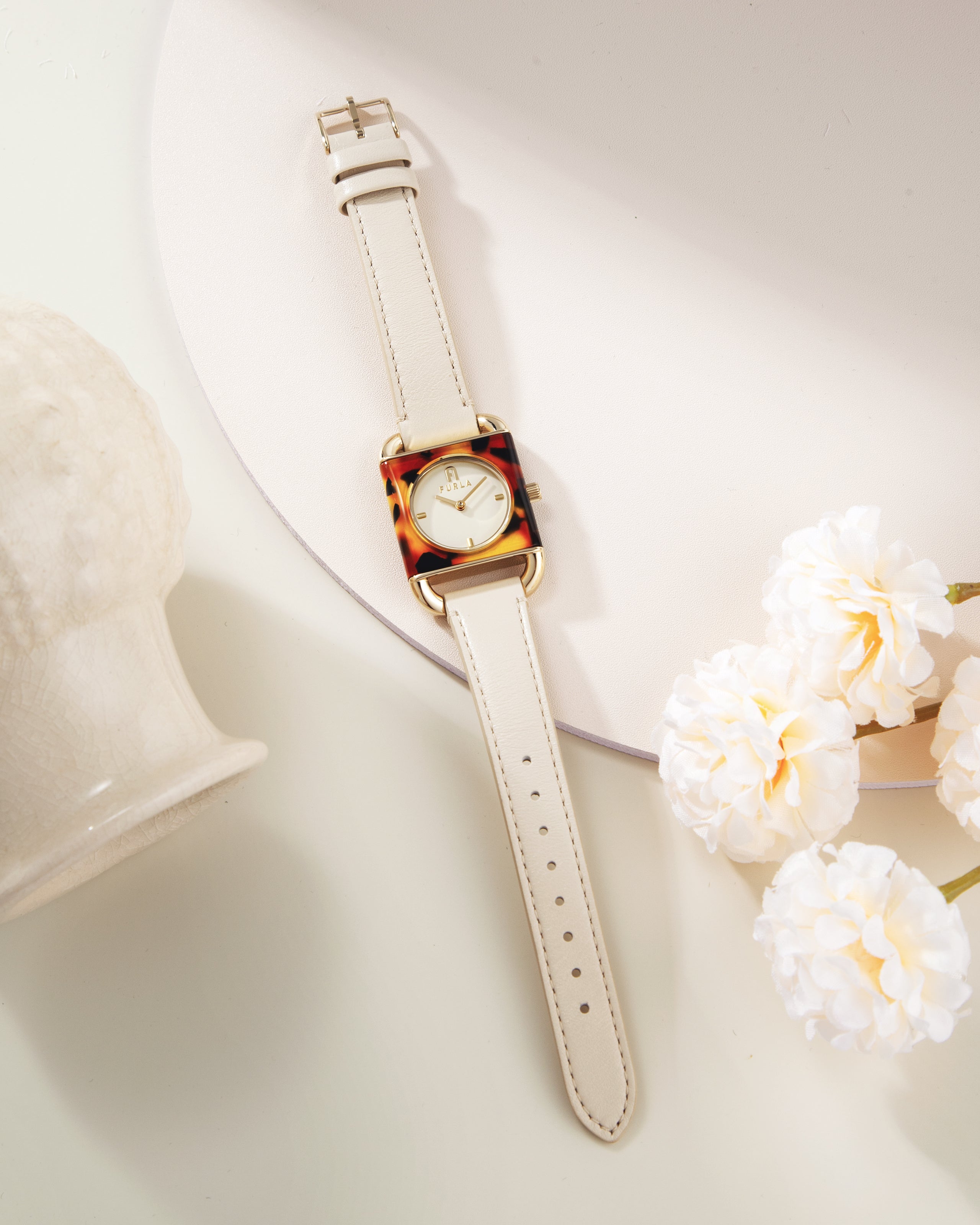 Đồng Hồ Nữ Arco Square