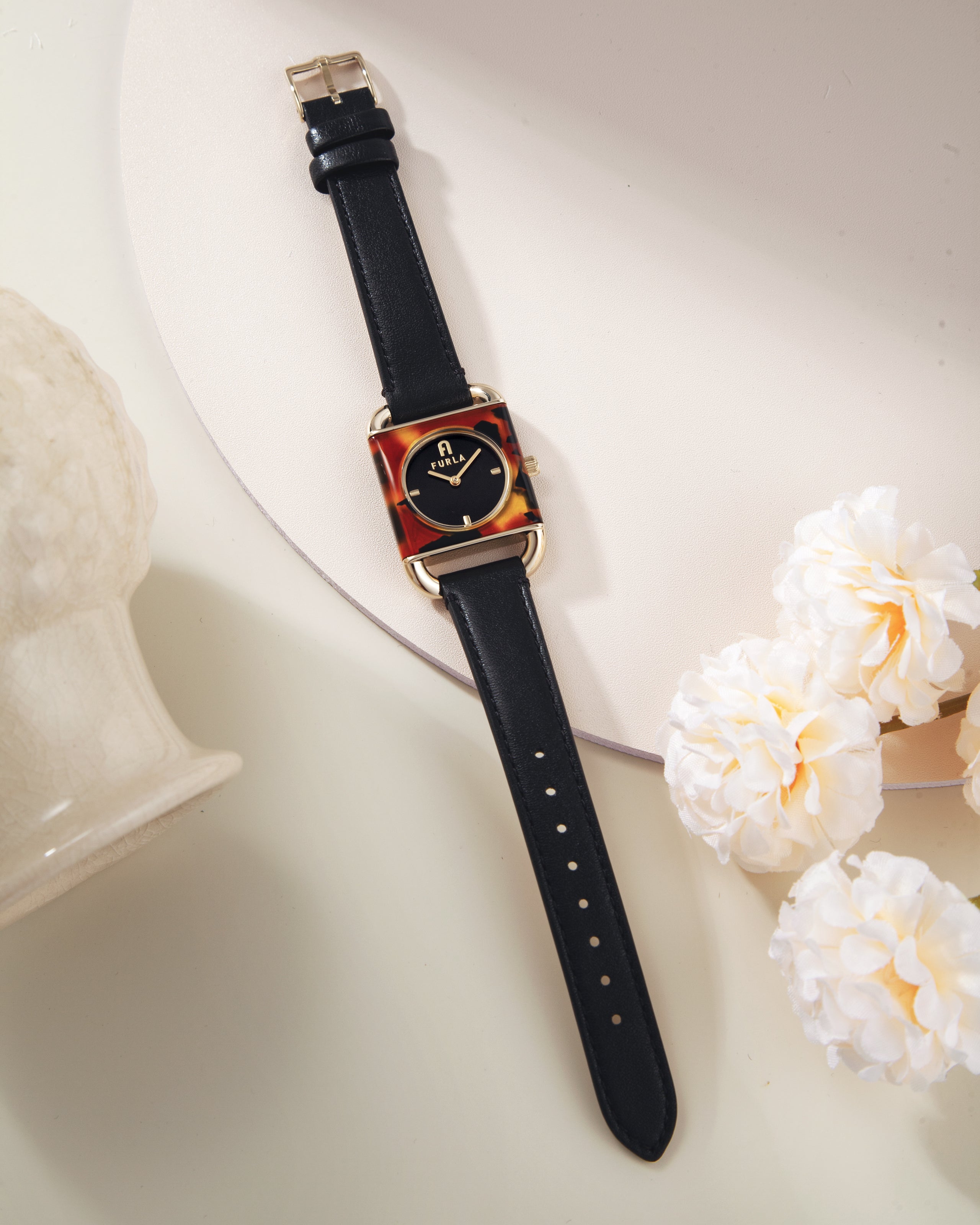 Đồng Hồ Nữ Arco Square