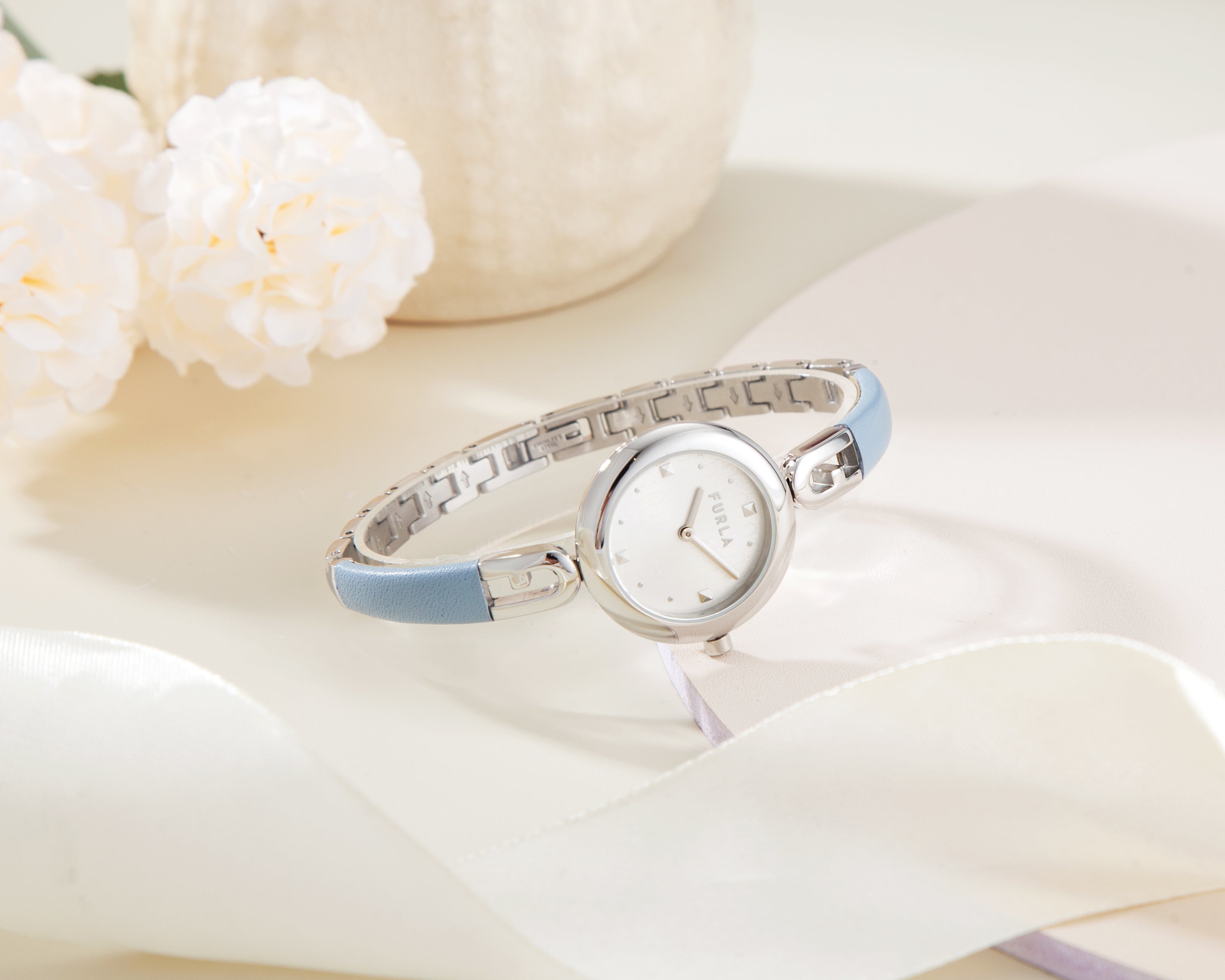 Đồng Hồ Nữ Bangle