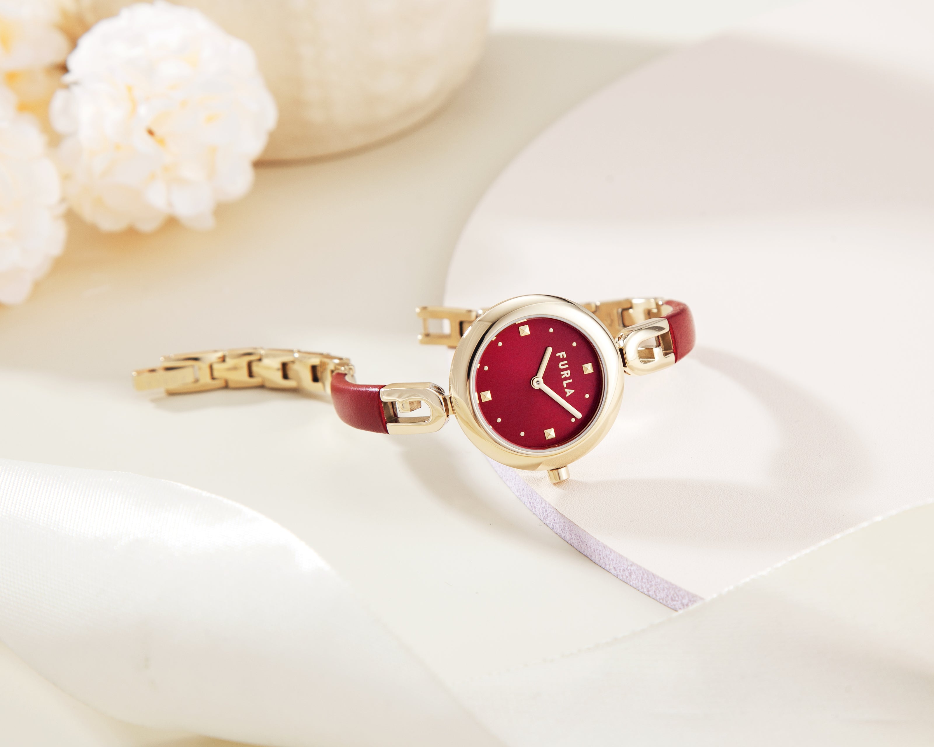 Đồng Hồ Nữ Bangle