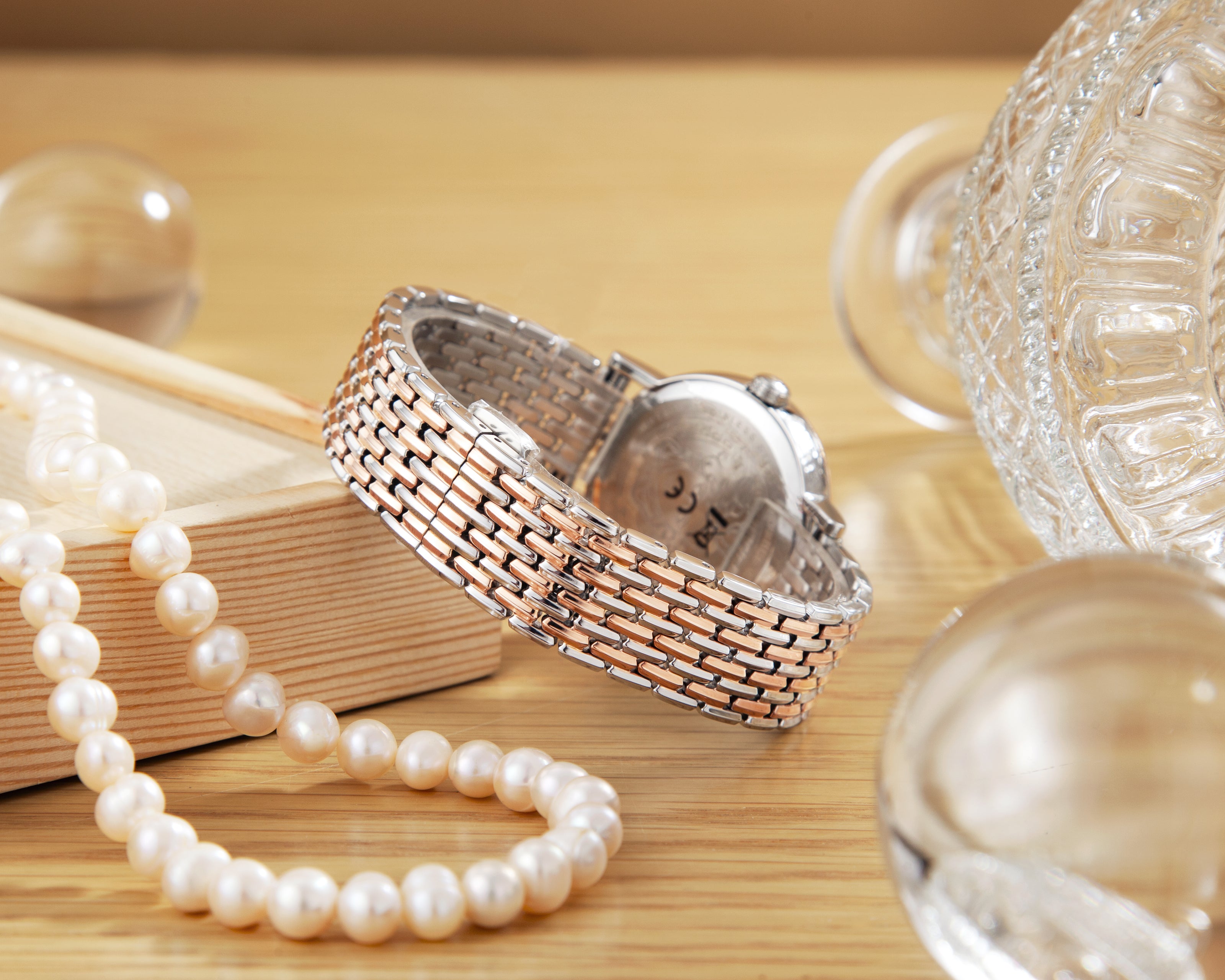 Đồng Hồ Nữ Virtus Dia