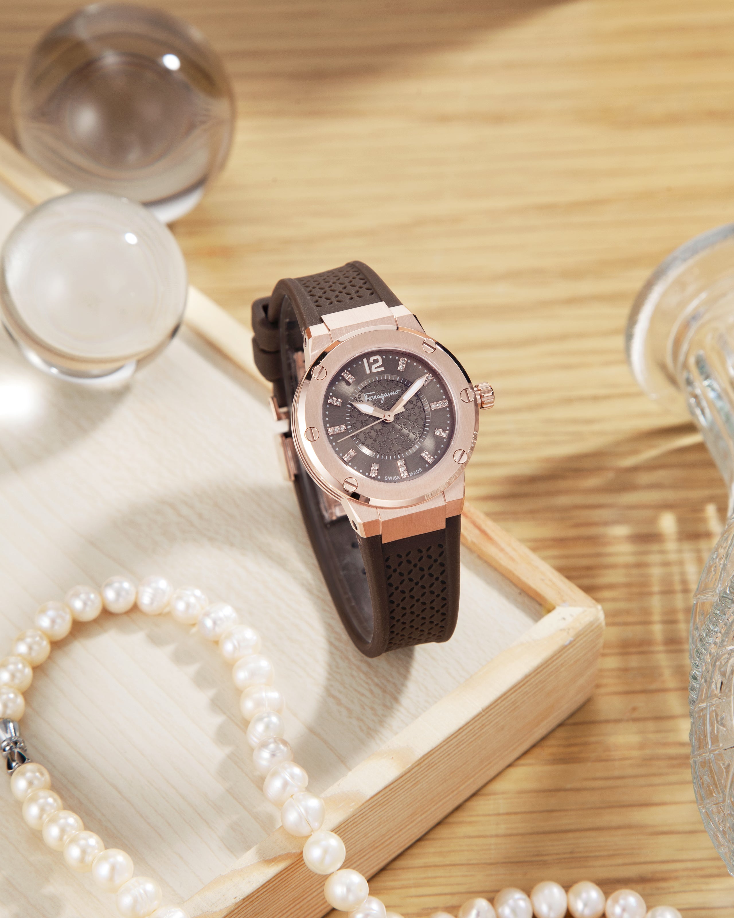 Đồng Hồ Nữ F-80