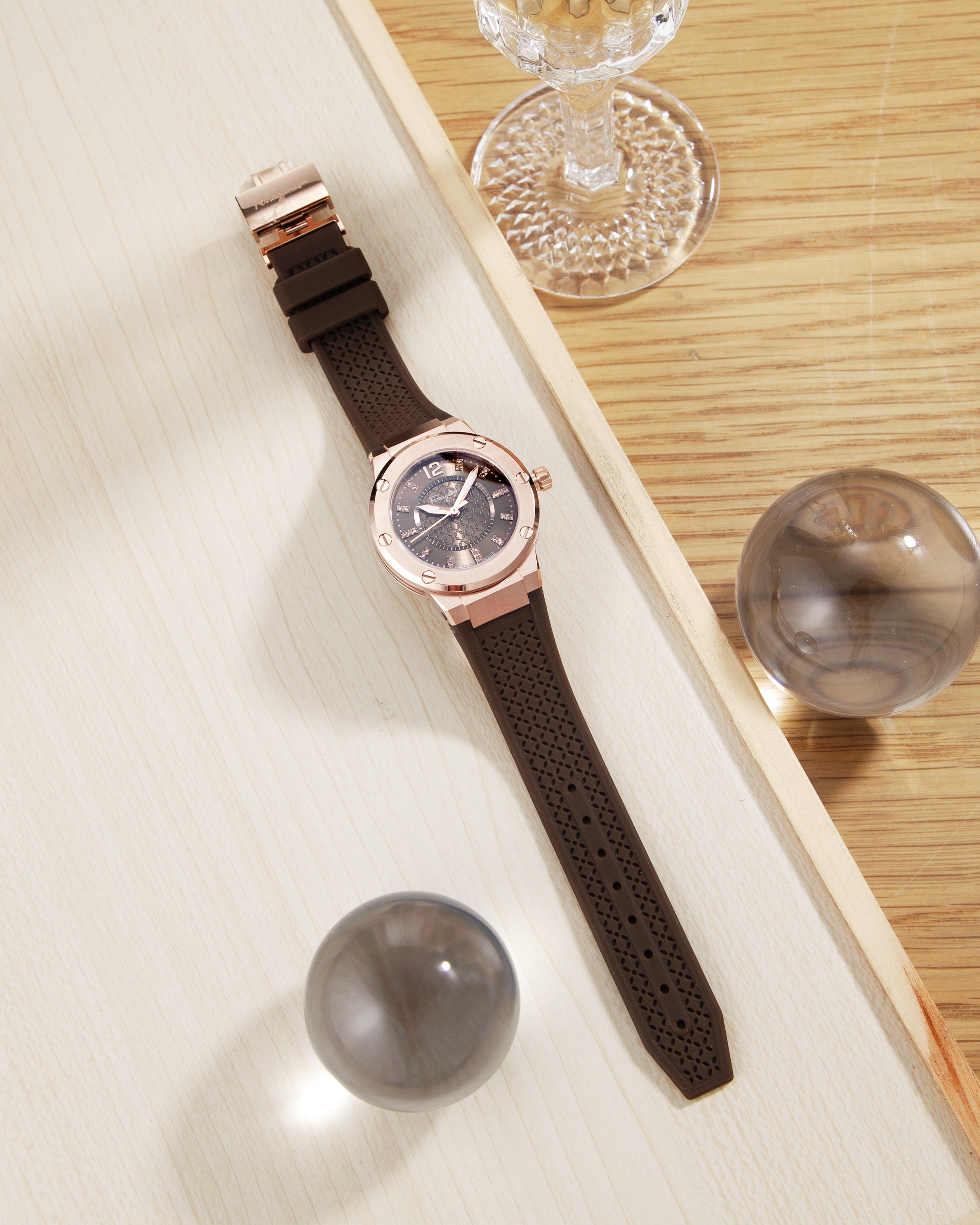 Đồng Hồ Nữ F-80