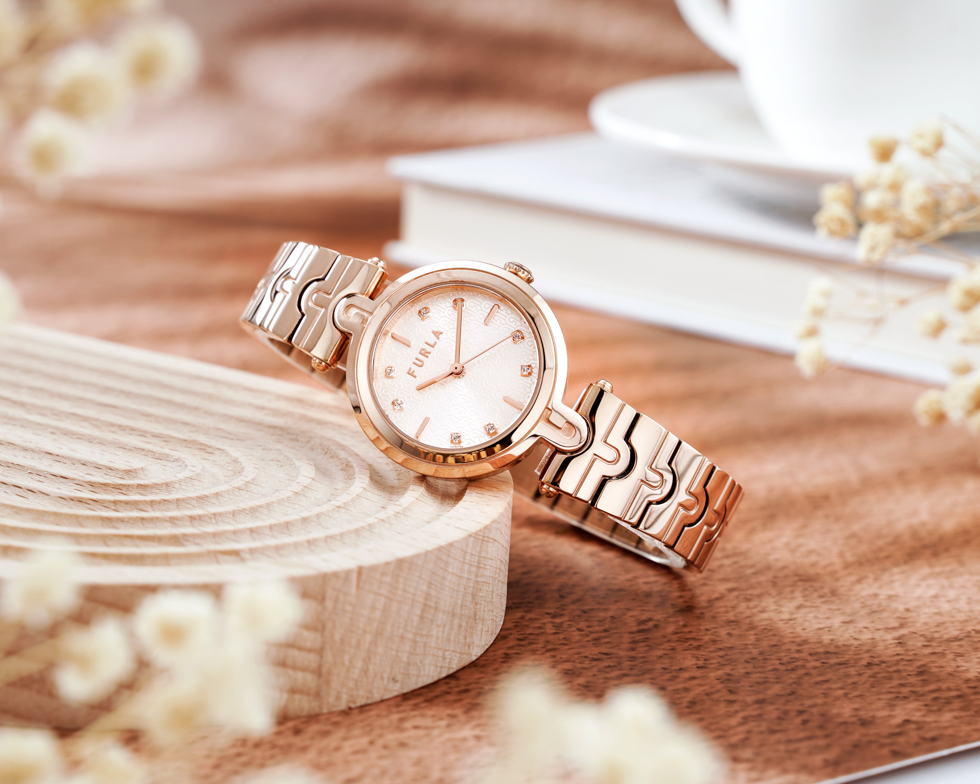 Đồng Hồ Nữ Arch Bar