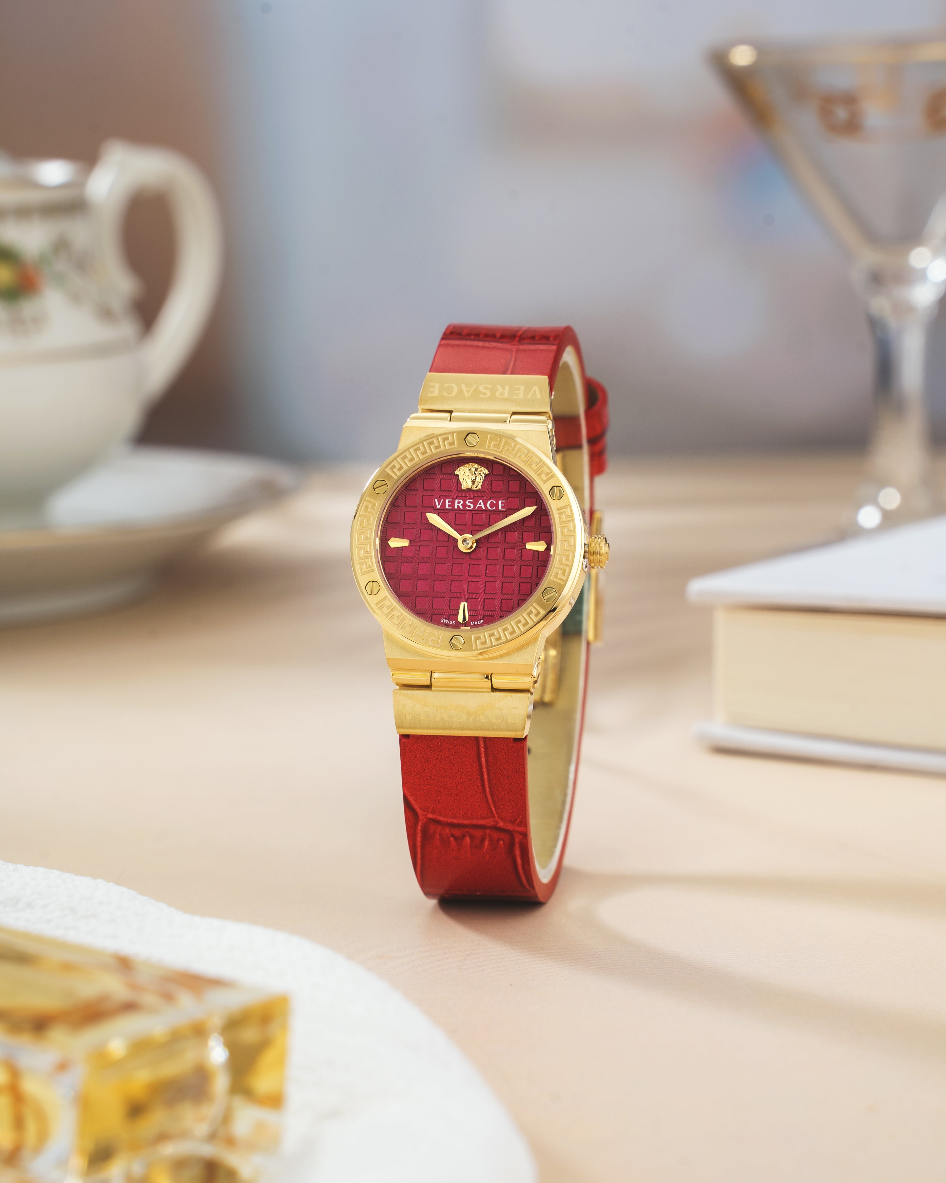 Đồng Hồ Nữ Greca Logo Mini