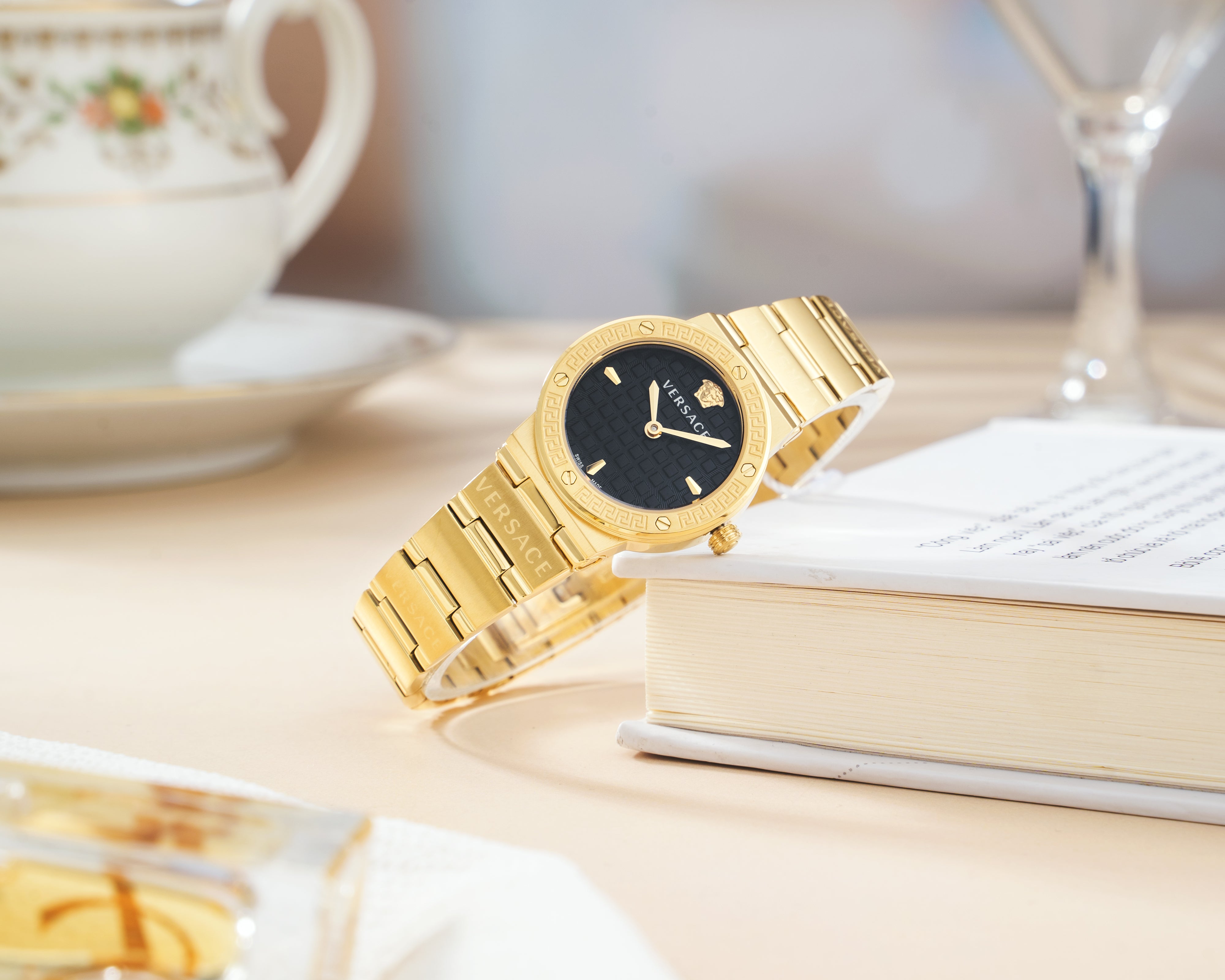 Đồng Hồ Nữ Greca Logo Mini