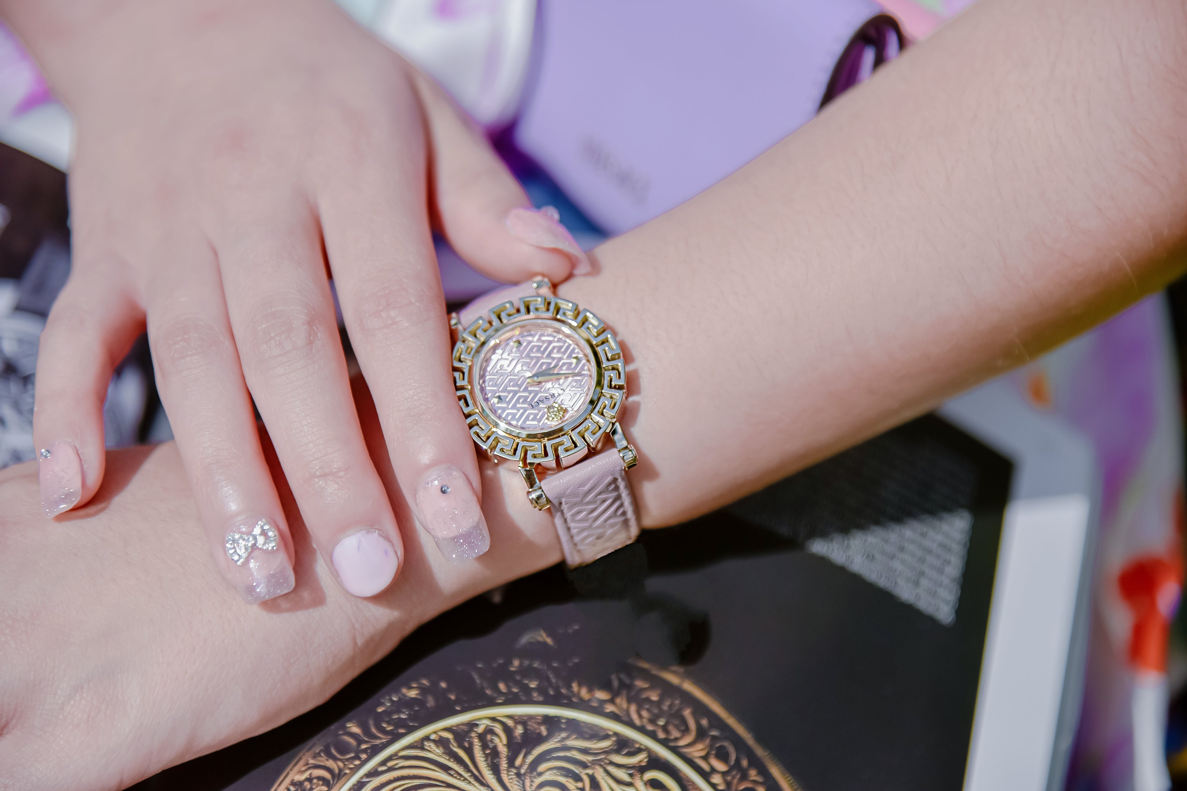 Đồng Hồ Nữ Greca Glam