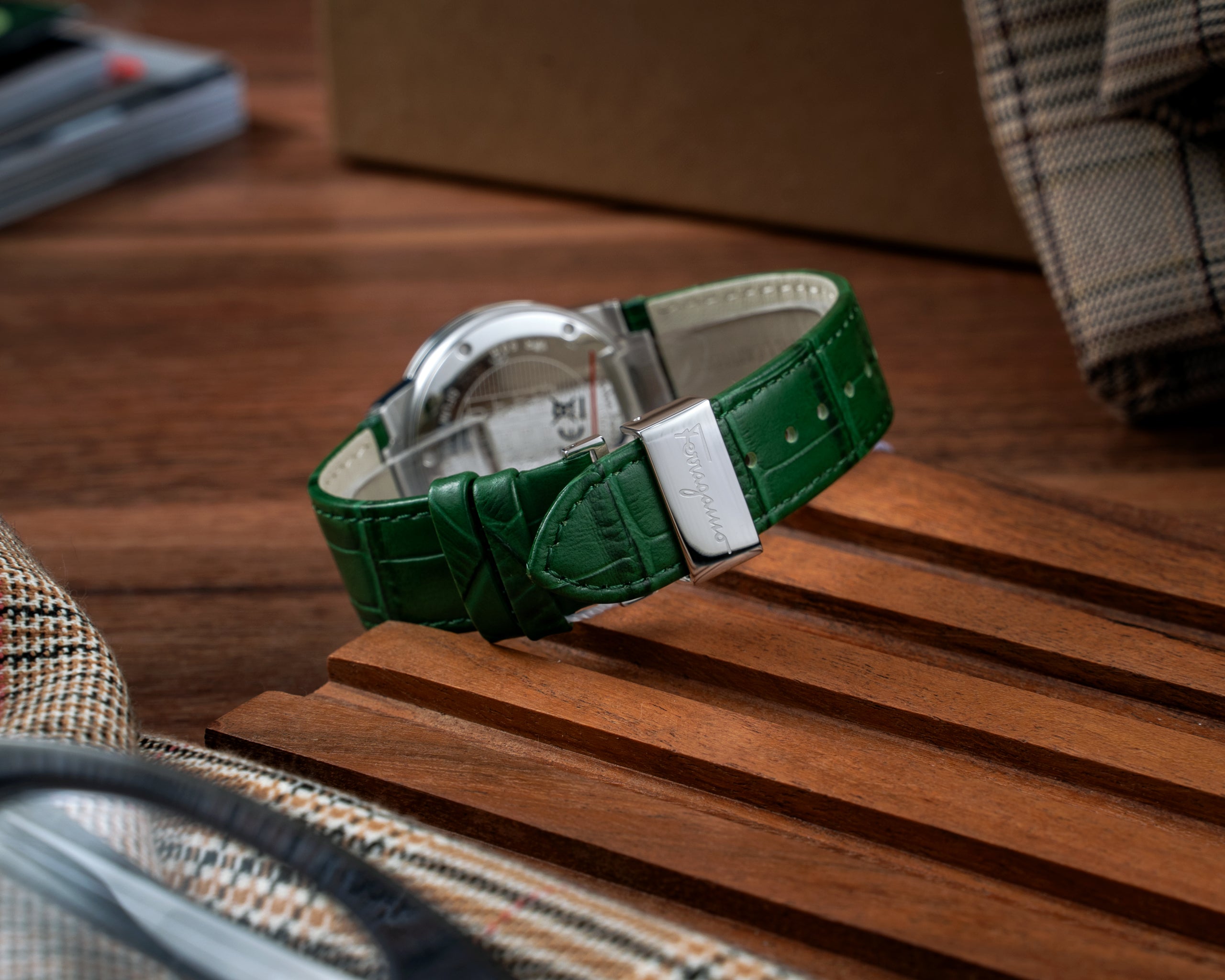 Đồng Hồ Nữ F-80 Classic