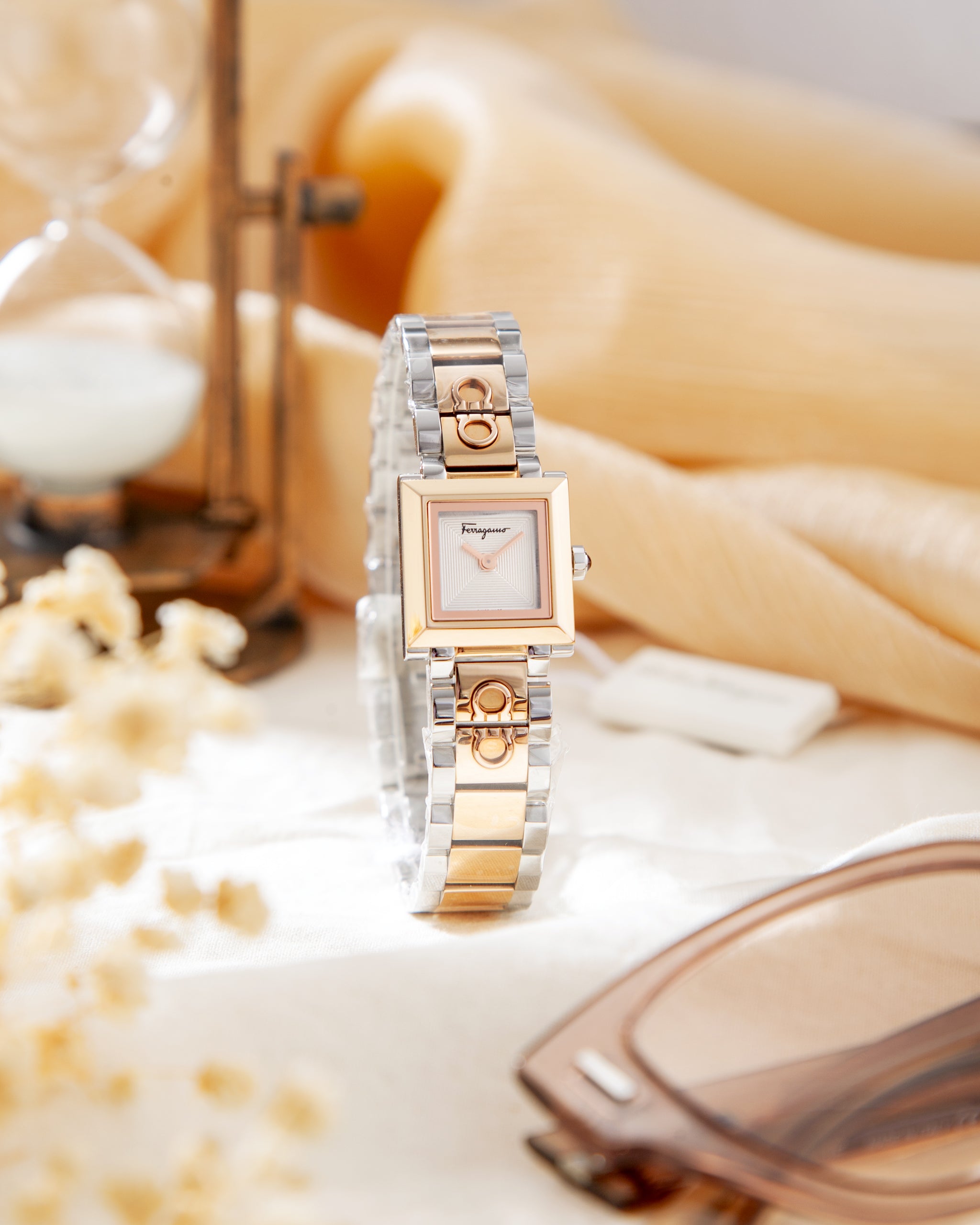 Đồng Hồ Nữ Square