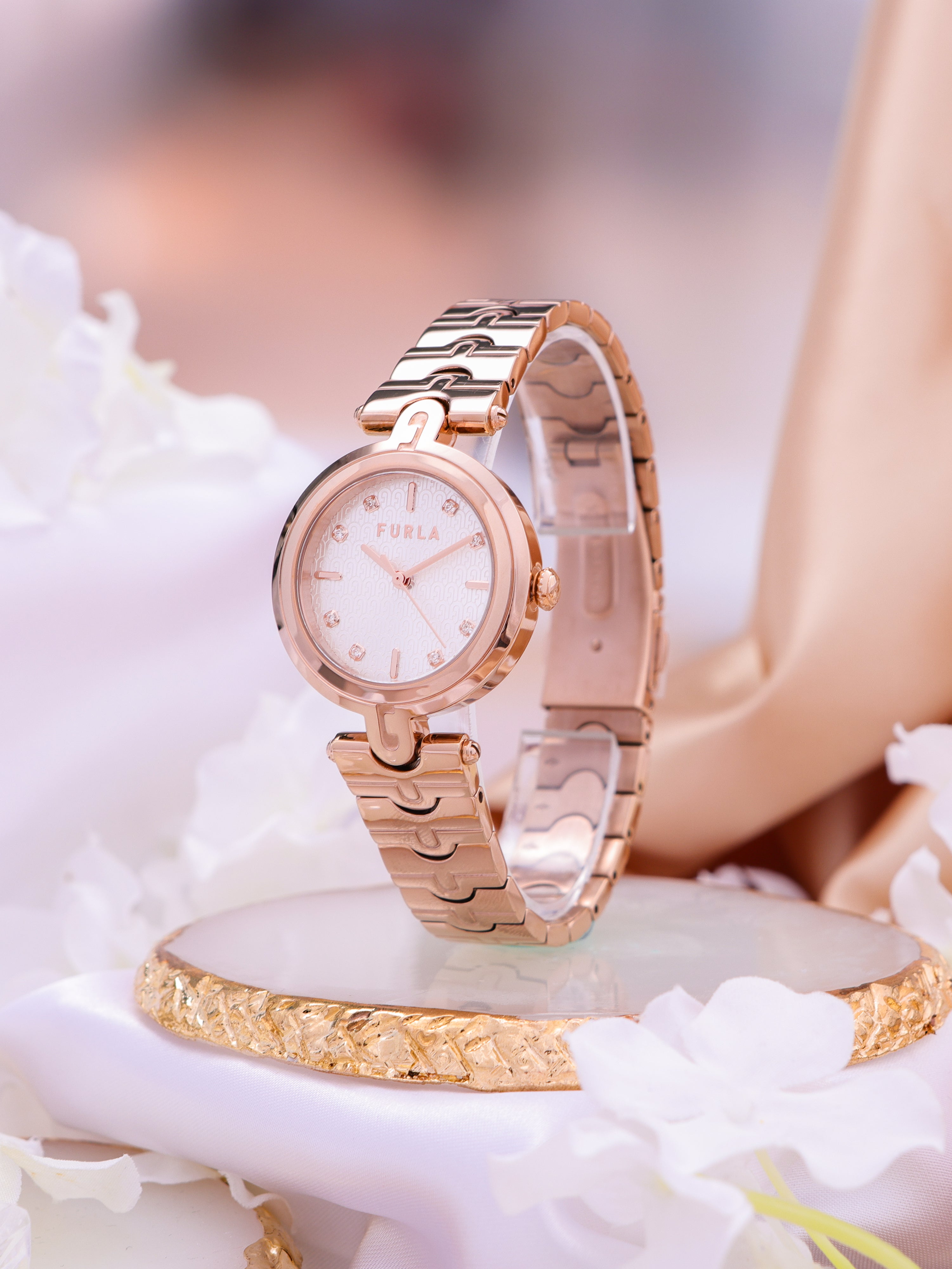 Đồng Hồ Nữ Arch Bar