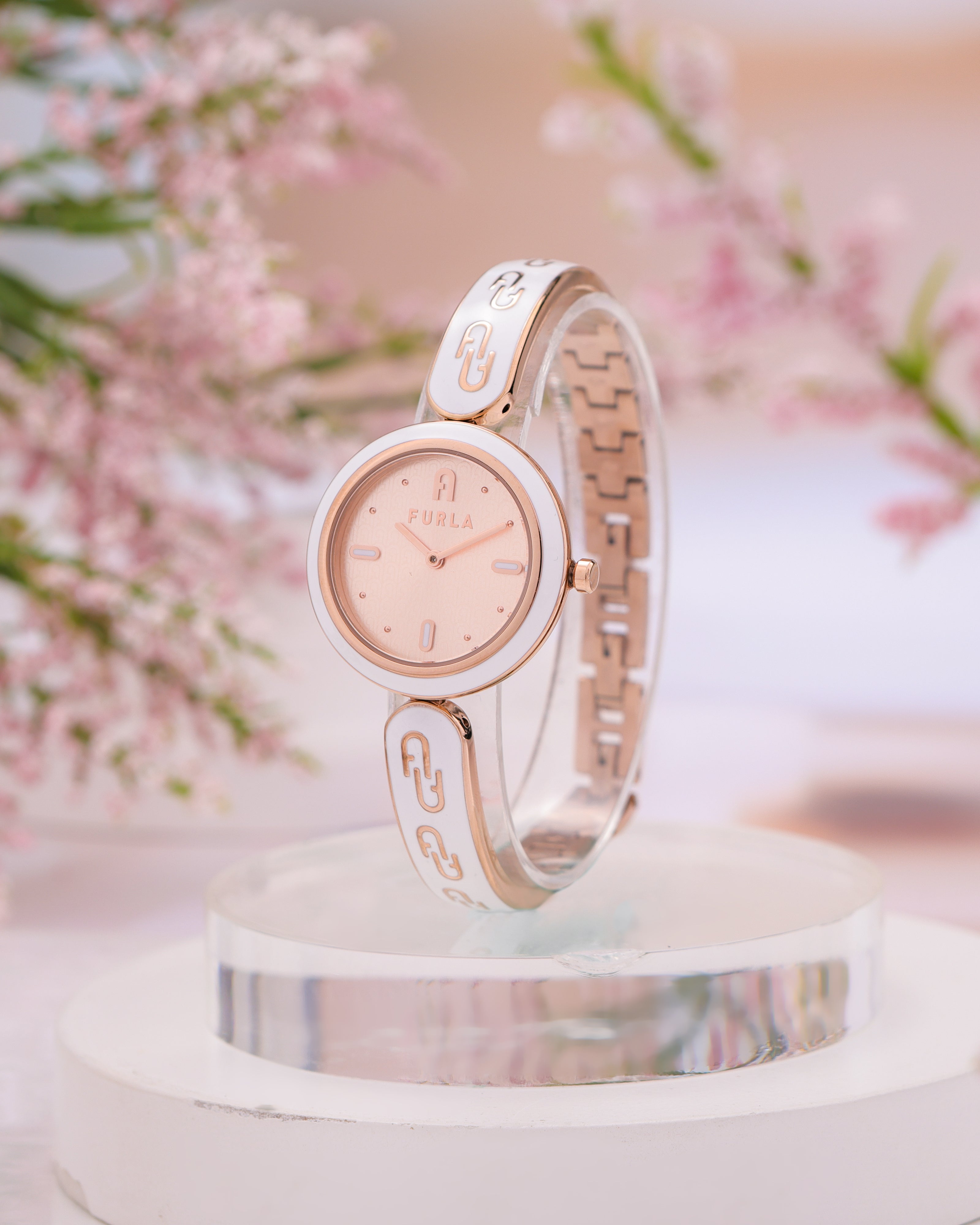 Đồng Hồ Nữ Bangle