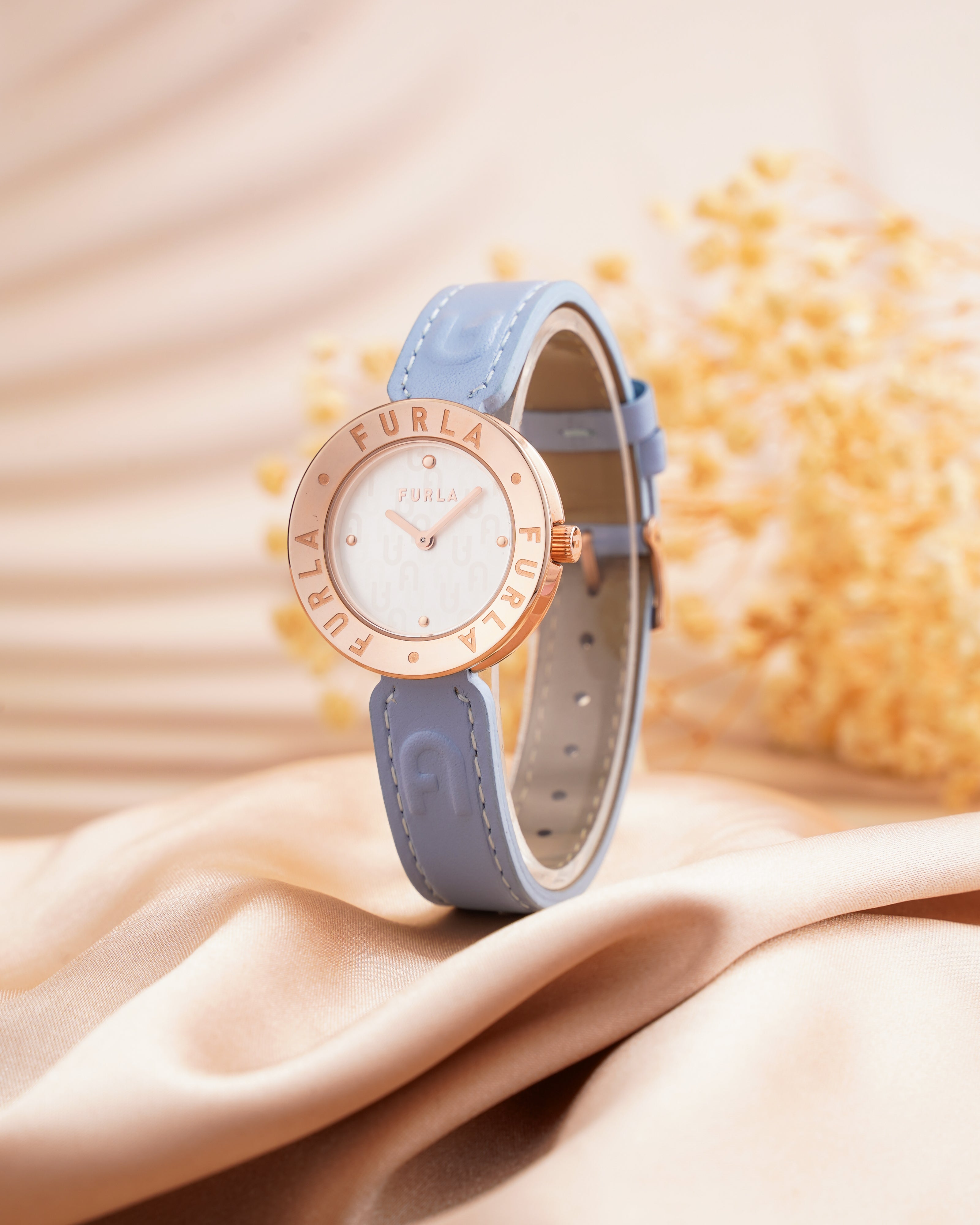 Đồng Hồ Nữ Essential