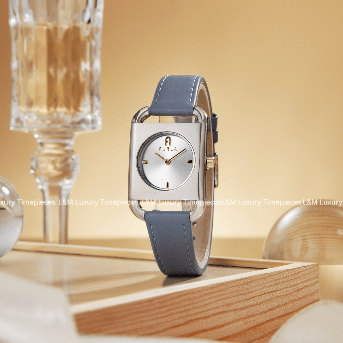 ARCO SQUARE - L&M Luxury Timepieces