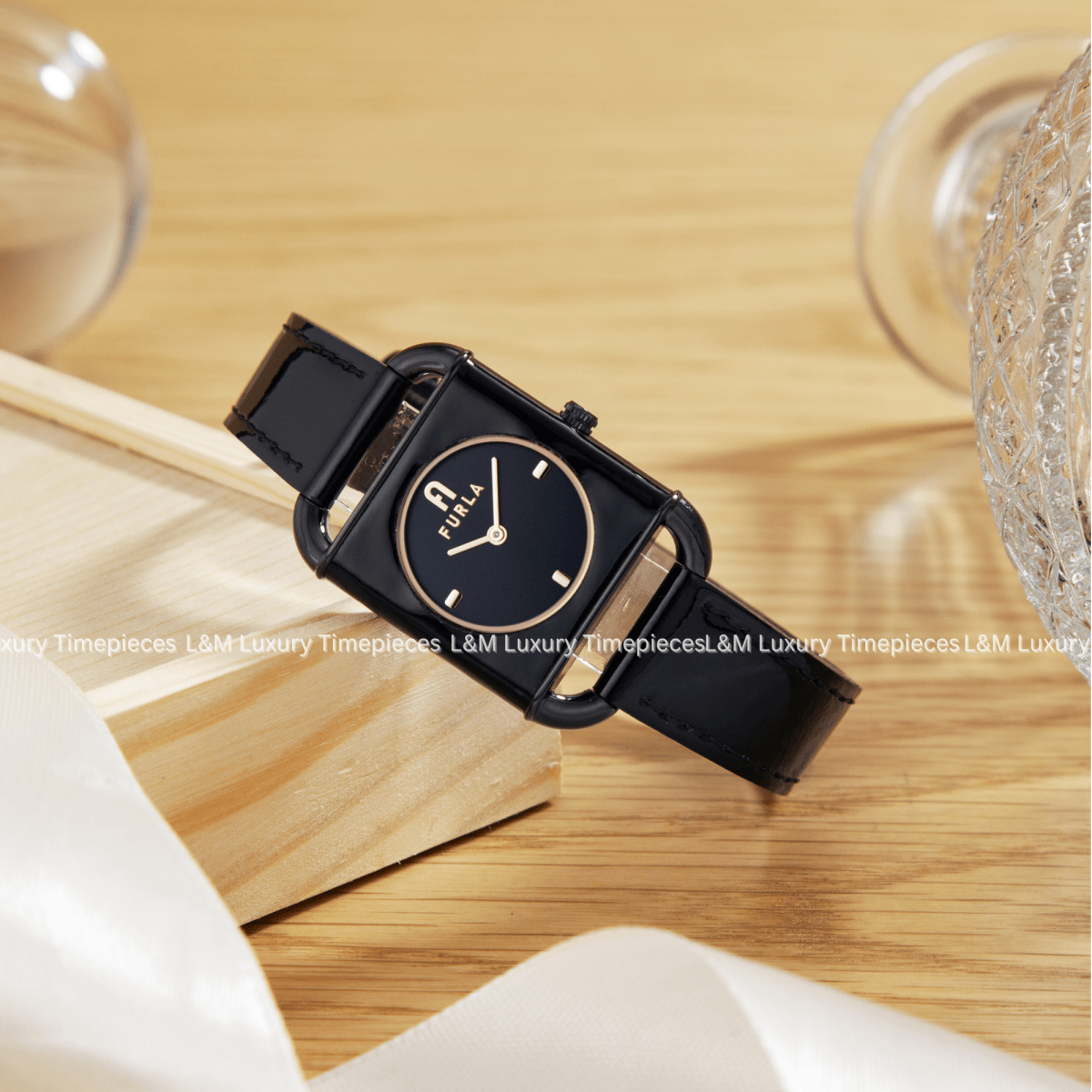 ARCO SQUARE - L&M Luxury Timepieces