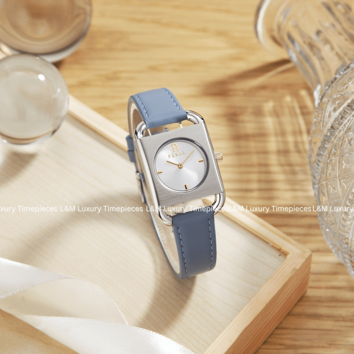 ARCO SQUARE - L&M Luxury Timepieces