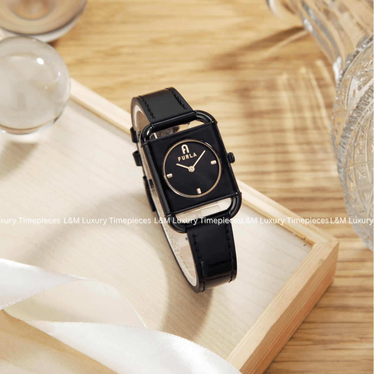 ARCO SQUARE - L&M Luxury Timepieces