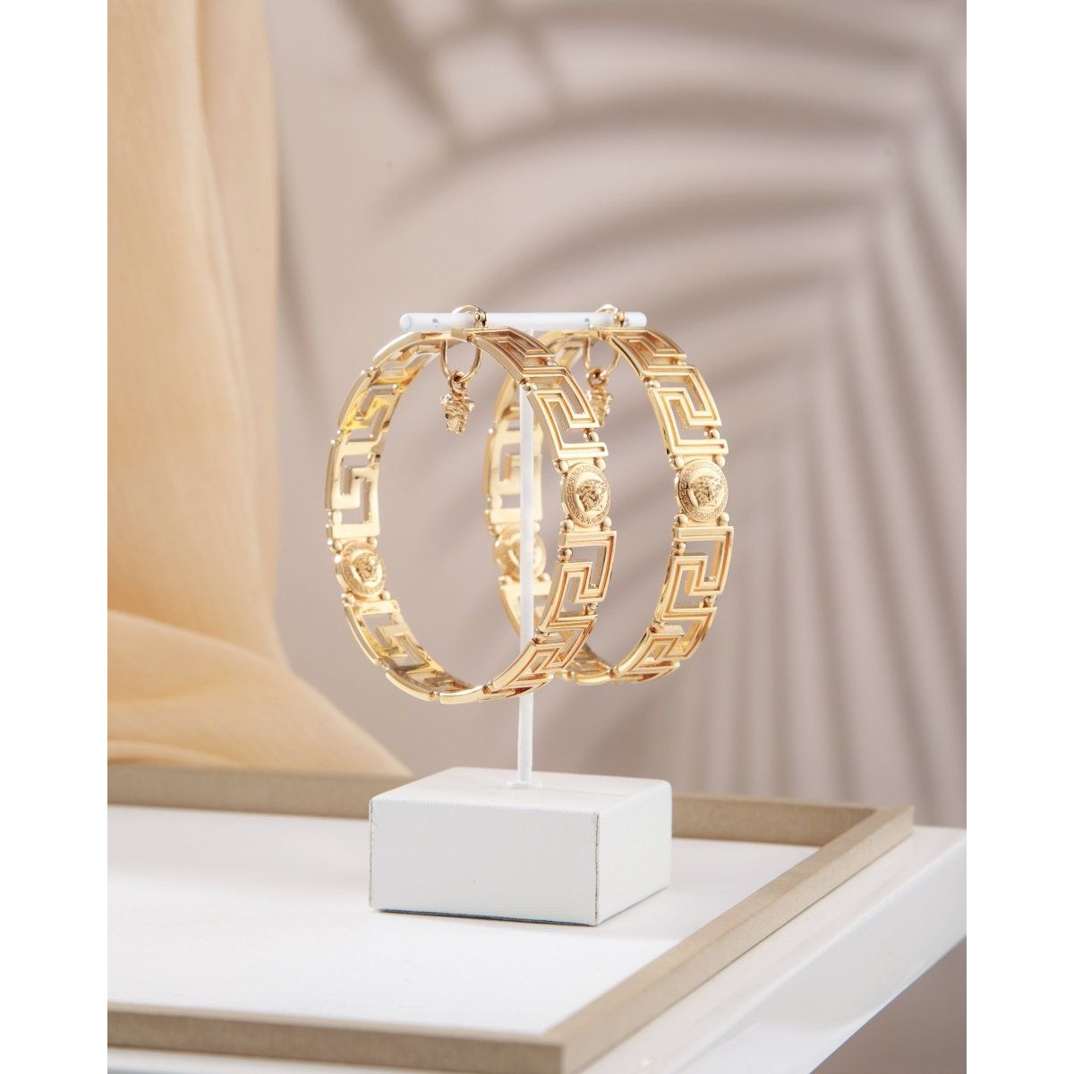 Bông tai VERSACE - L&M Luxury Timepieces