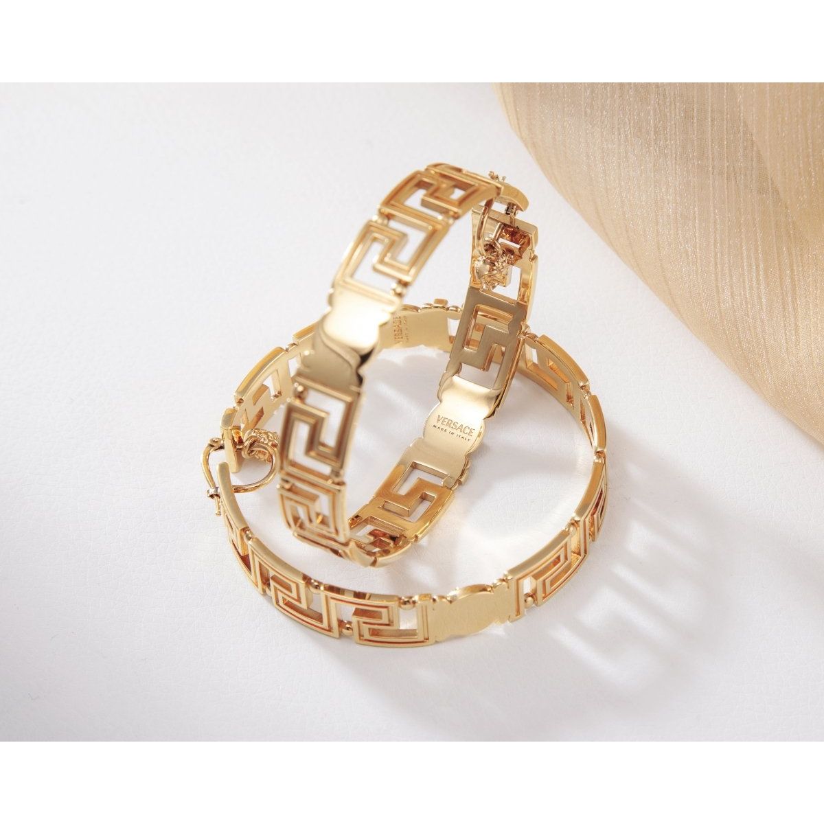 Bông tai VERSACE - L&M Luxury Timepieces