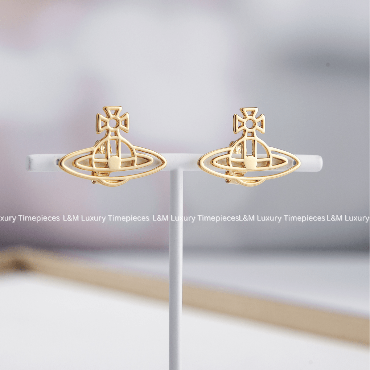 Bông tai VIVIENNE WESTWOOD - L&M Luxury Timepieces