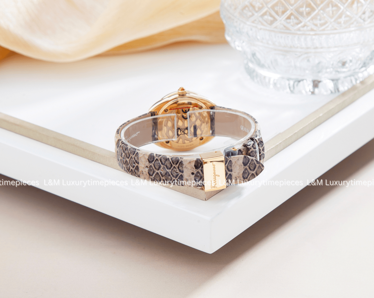 Cuir - L&M Luxury Timepieces