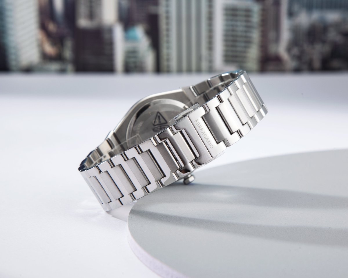 FERRAGAMO Đồng Hồ Nam Vega Diamond SFYF01023 - L&M Luxury Timepieces