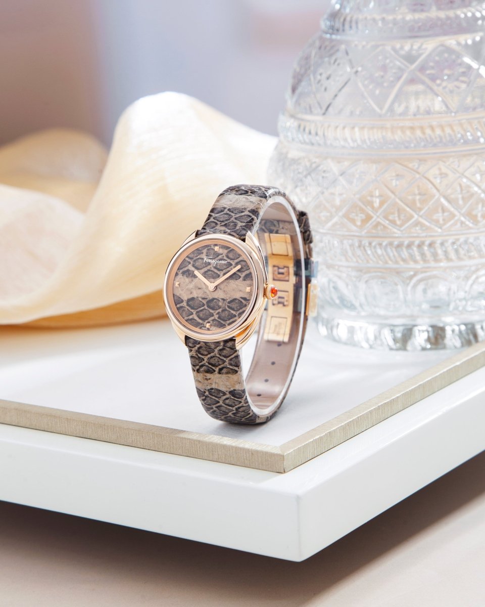 FERRAGAMO Đồng Hồ Nữ Cuir SFNE00319 - L&M Luxury Timepieces