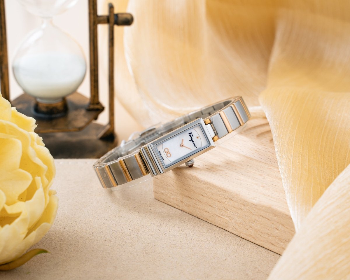 FERRAGAMO Đồng Hồ Nữ Essential SFMK00422 - L&M Luxury Timepieces