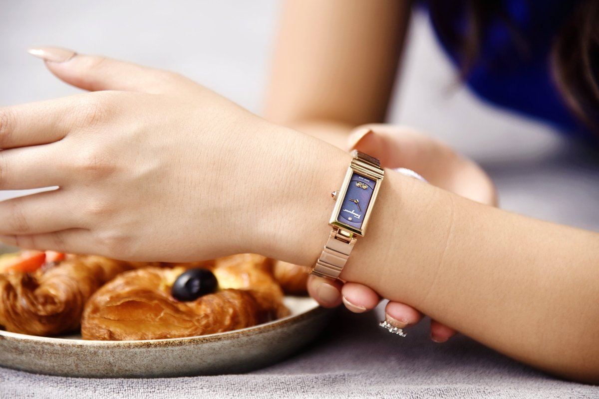 FERRAGAMO Đồng Hồ Nữ Essential SFMK00622 - L&M Luxury Timepieces