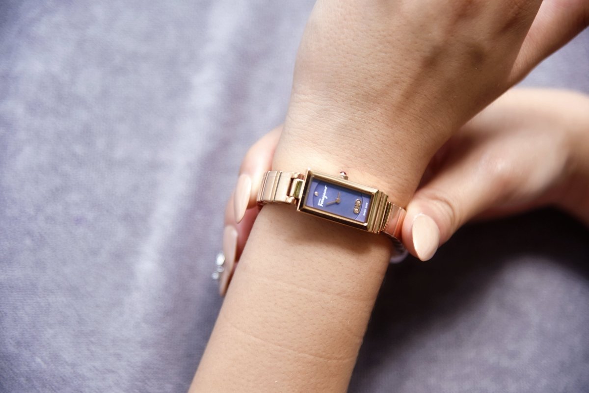 FERRAGAMO Đồng Hồ Nữ Essential SFMK00622 - L&M Luxury Timepieces