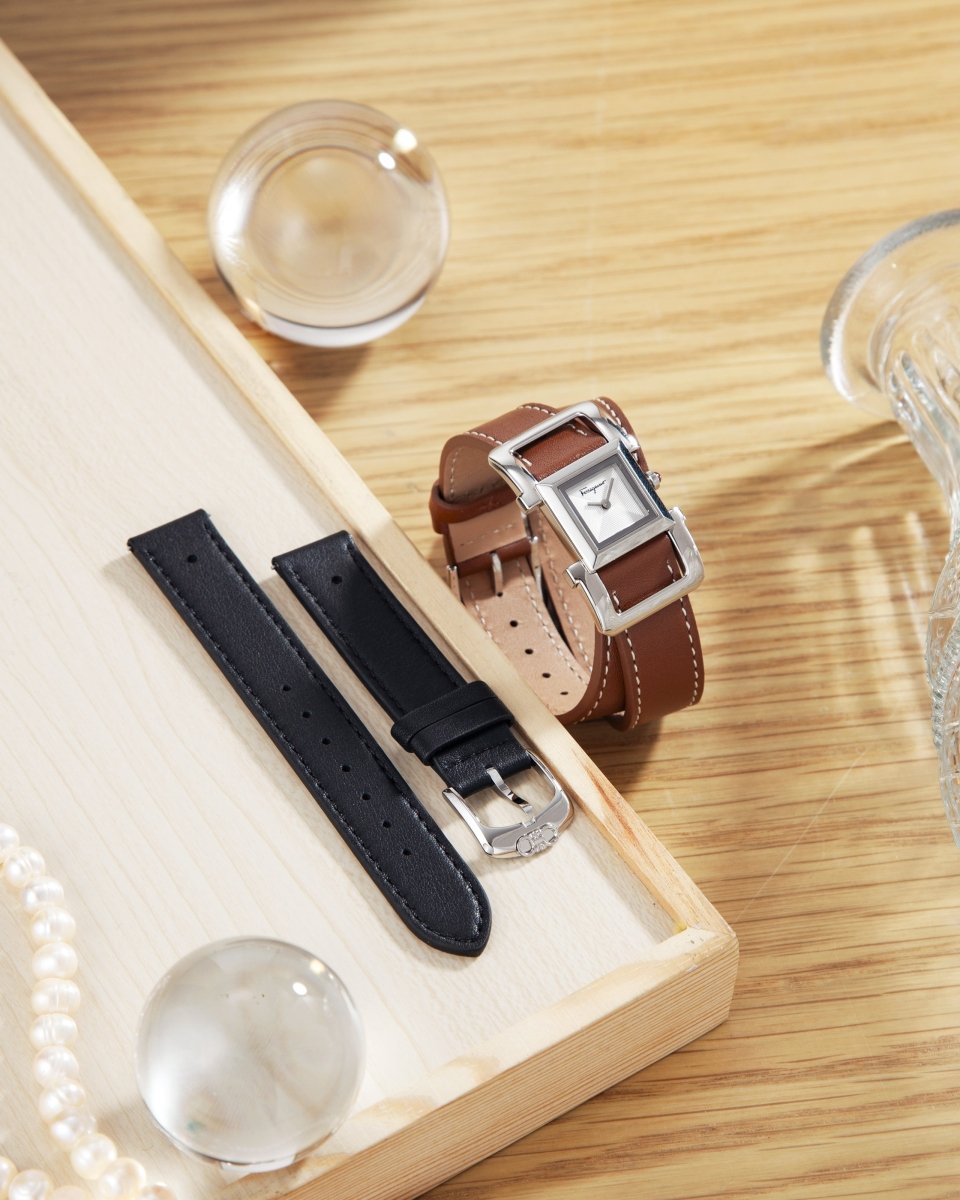 FERRAGAMO Đồng Hồ Nữ Square Ingot SFMA00121 - L&M Luxury Timepieces