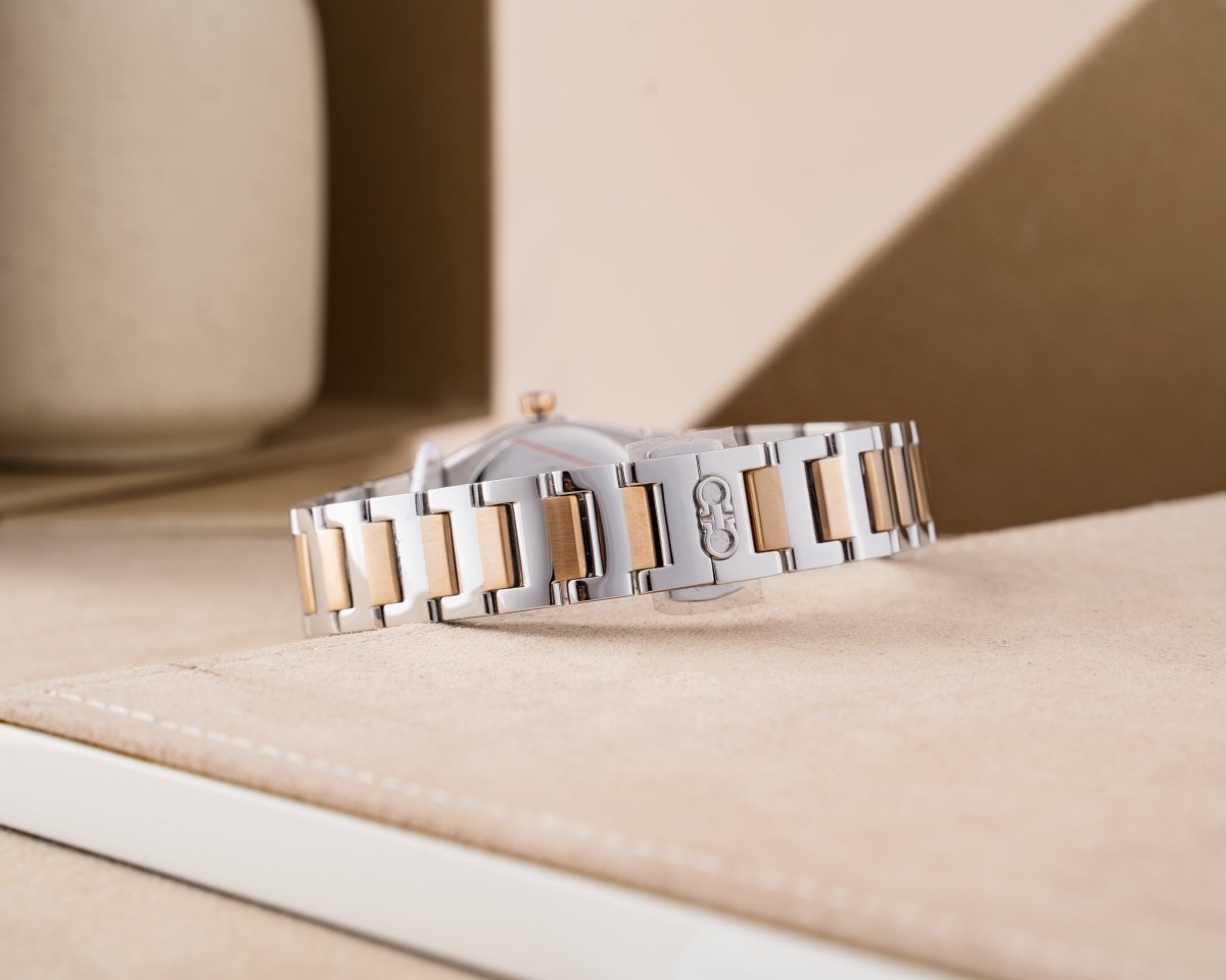 FERRAGAMO Đồng Hồ Nữ Vega Lady SFYG00321 - L&M Luxury Timepieces
