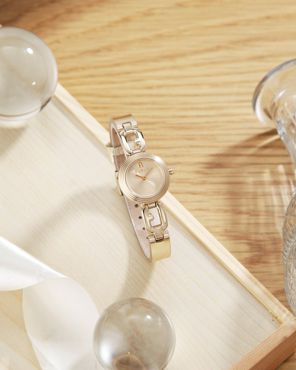 FURLA Đồng Hồ Nữ Arco Chain WW00015023L2 - L&M Luxury Timepieces
