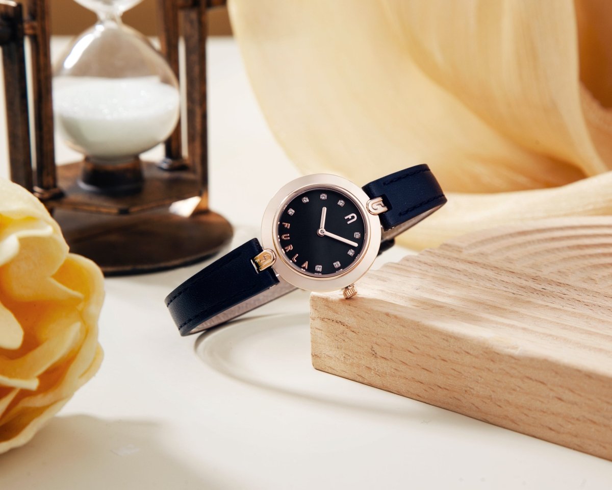 FURLA Đồng Hồ Nữ Logo Links WW00006013L3 - L&M Luxury Timepieces