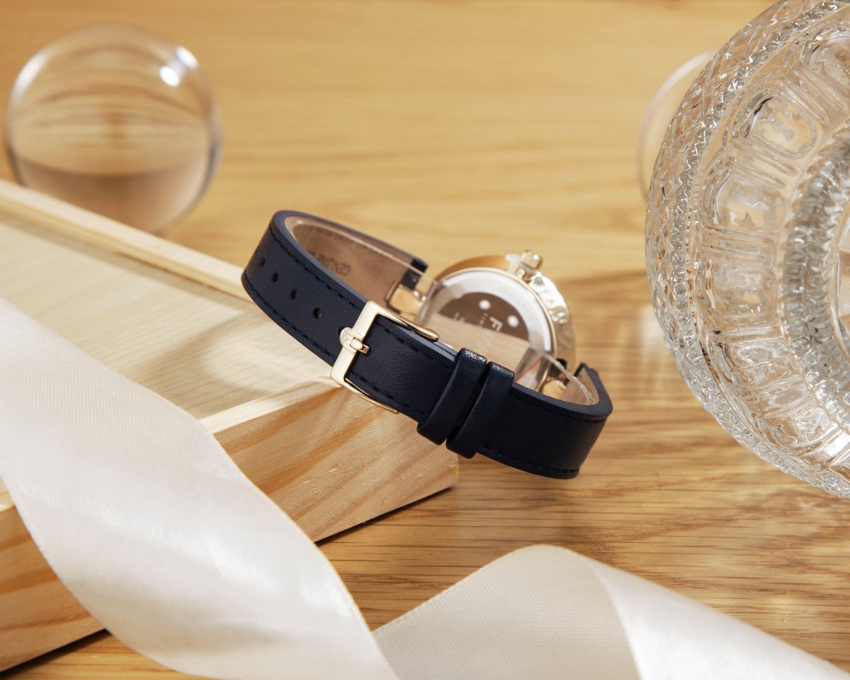 FURLA Đồng Hồ Nữ Logo Links WW00030011L2 - L&M Luxury Timepieces