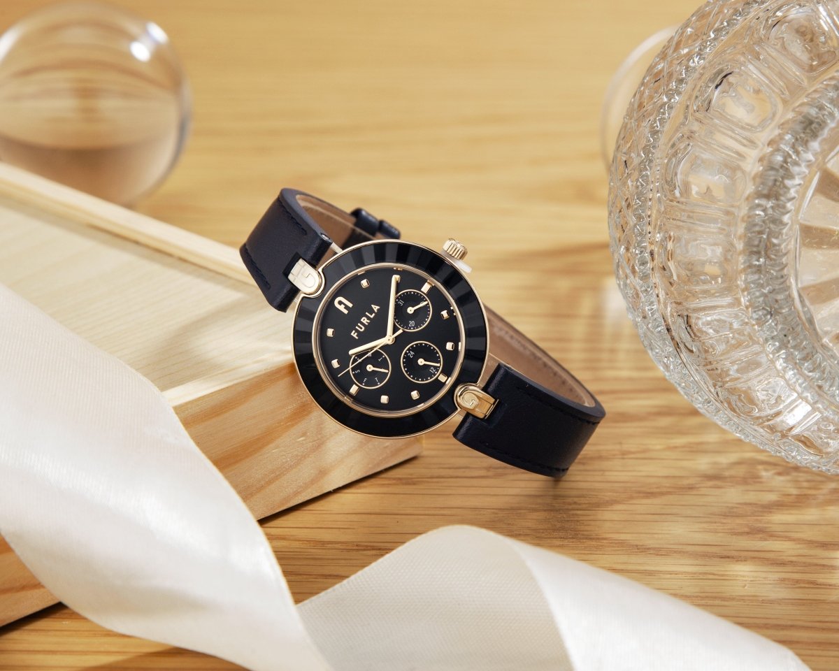 FURLA Đồng Hồ Nữ Logo Links WW00030011L2 - L&M Luxury Timepieces