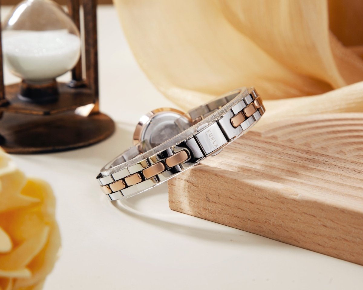 FURLA Đồng Hồ Nữ Logo Links WW00006012L5 - L&M Luxury Timepieces