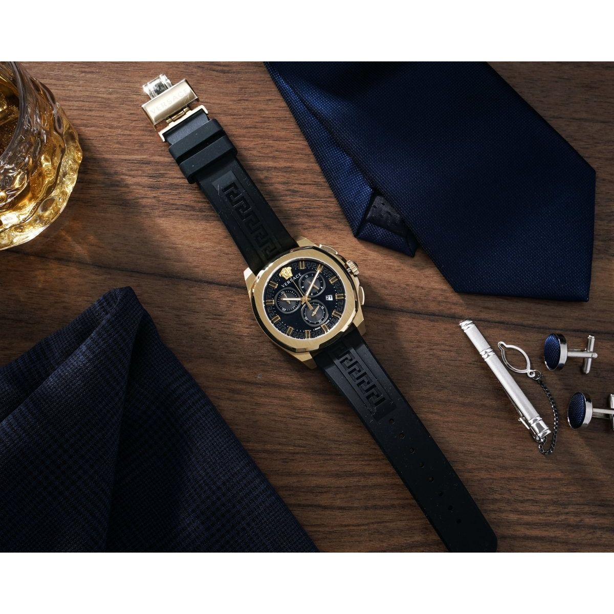 VERSACE Đồng Hồ Nam Geo Chrono VEZ800221 - L&M Luxury Timepieces