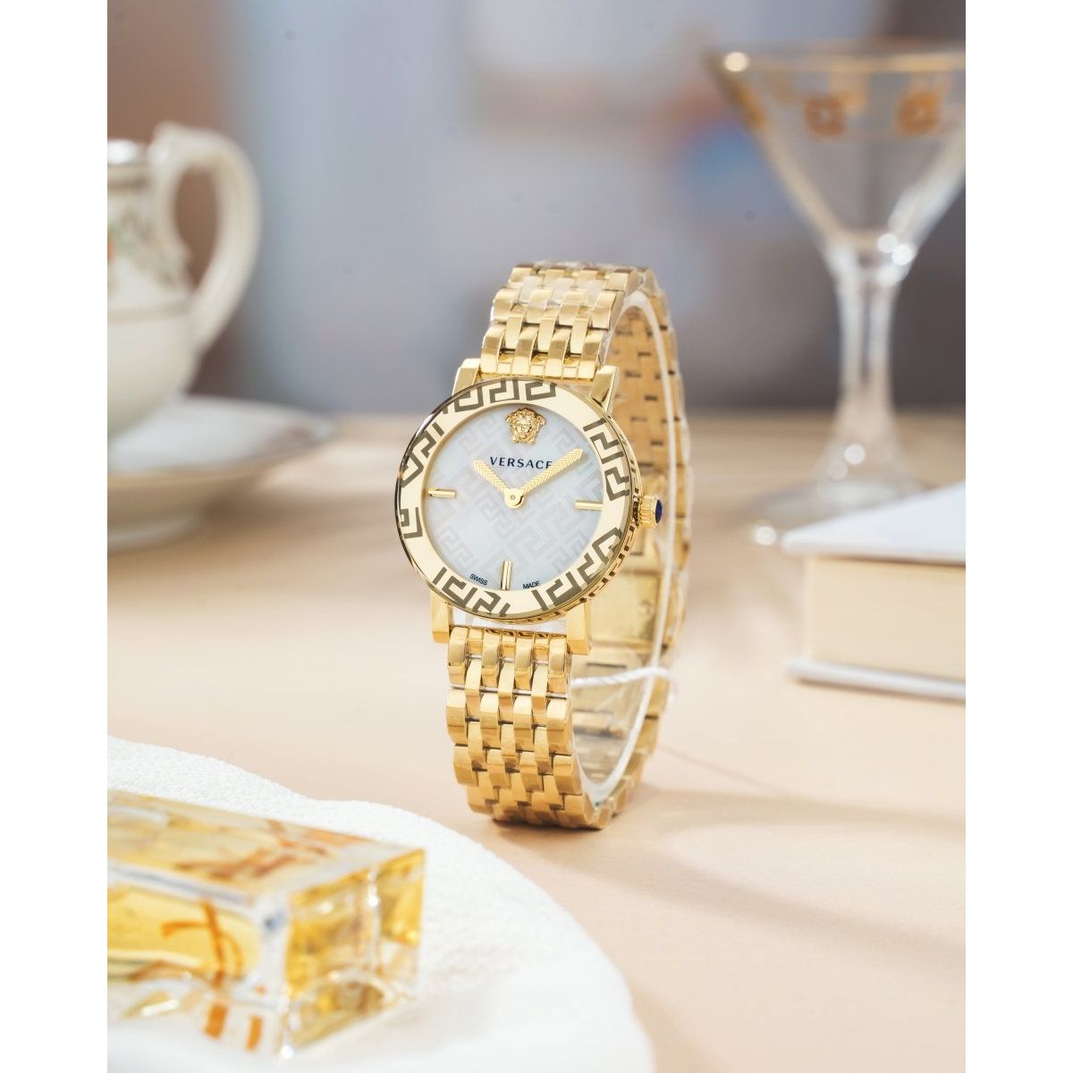 VERSACE Đồng Hồ Nữ Greca Glass VEU300821 - L&M Luxury Timepieces