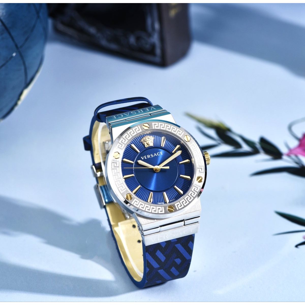 VERSACE Đồng Hồ Nữ Greca Logo VEVH01421 - L&M Luxury Timepieces
