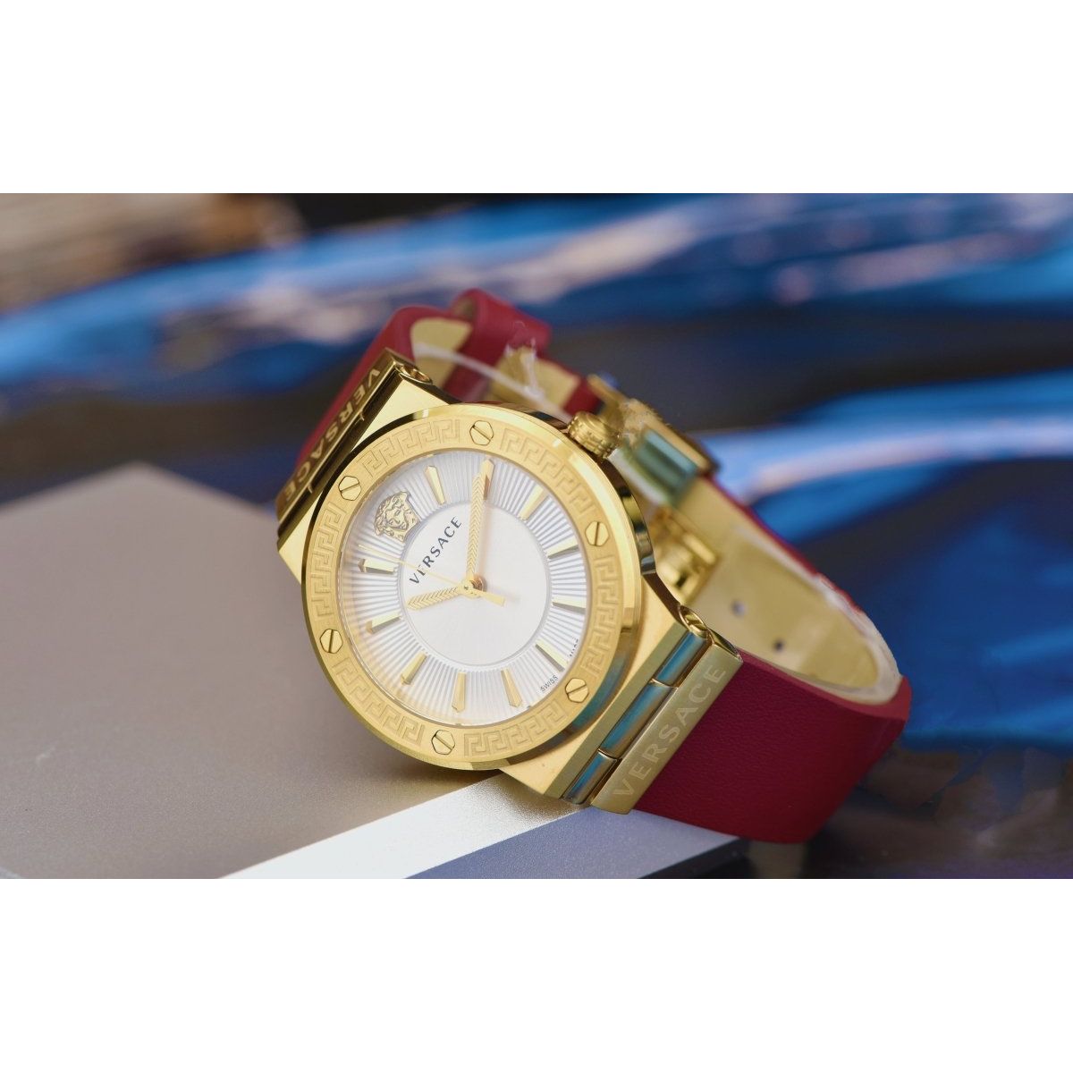 VERSACE Đồng Hồ Nữ Greca Logo VEVH00420 - L&M Luxury Timepieces