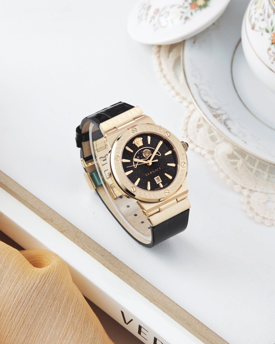 Greca Logo Moonphase - L&M Luxury Timepieces